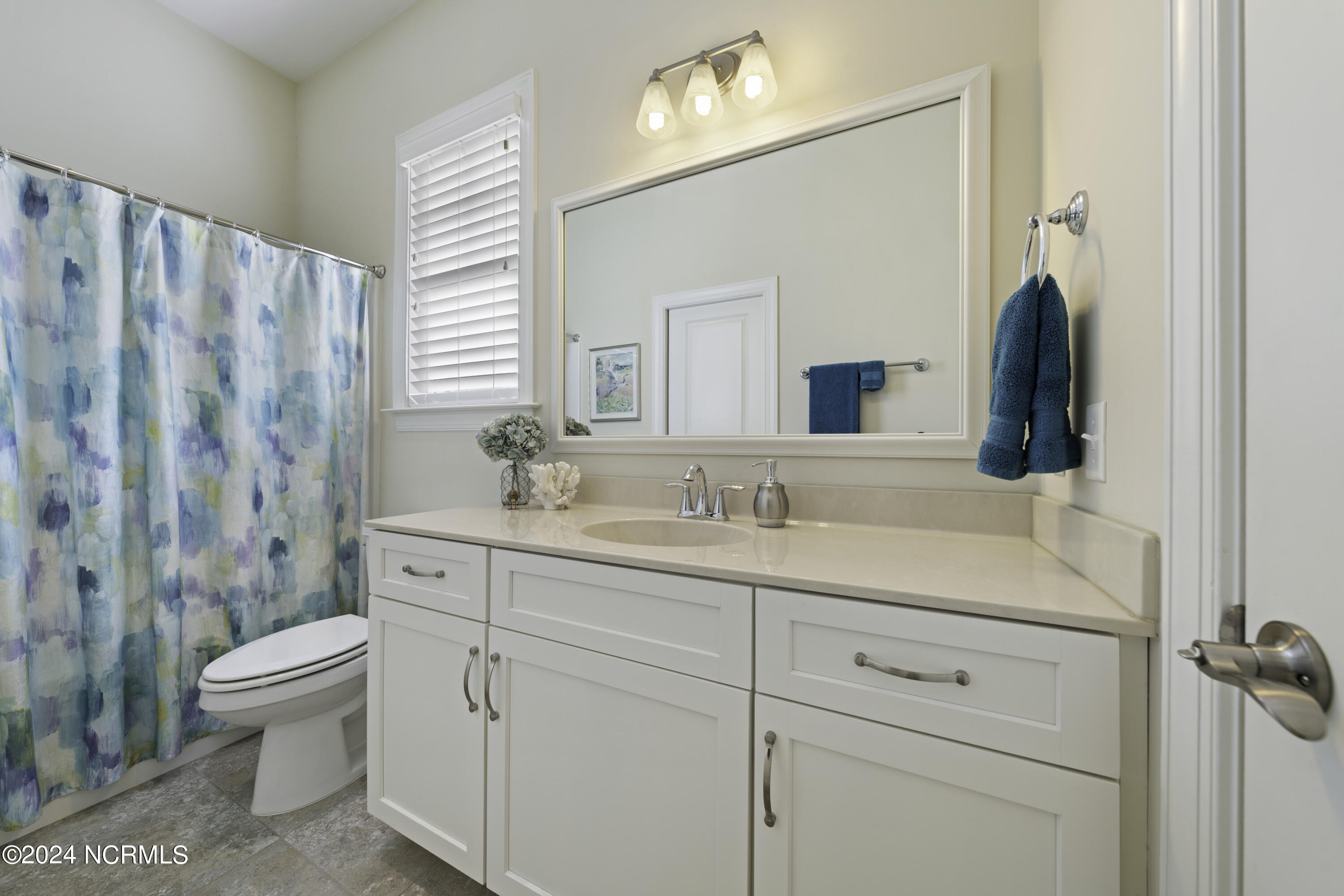 2926 Moorings Way SE