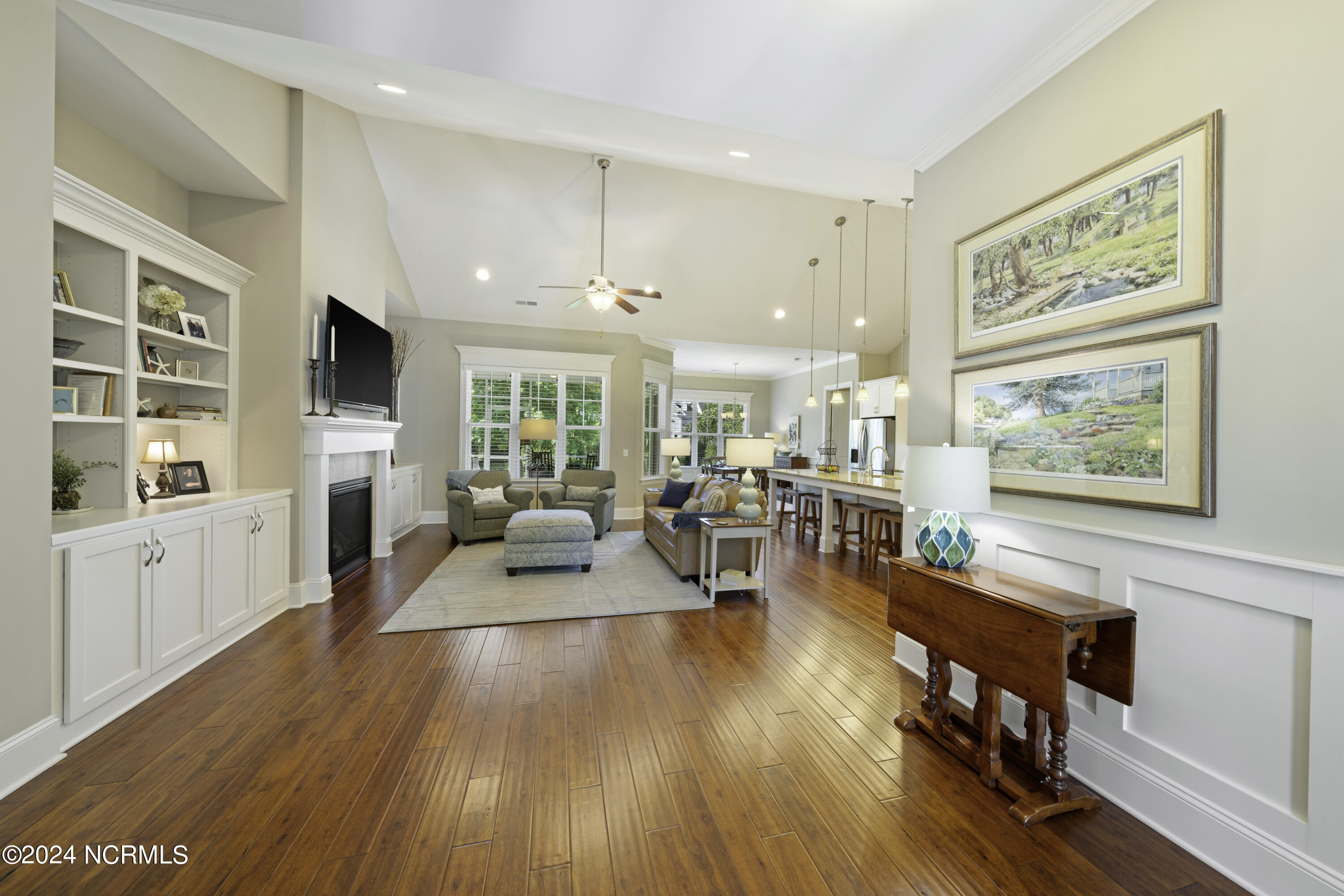 2926 Moorings Way SE