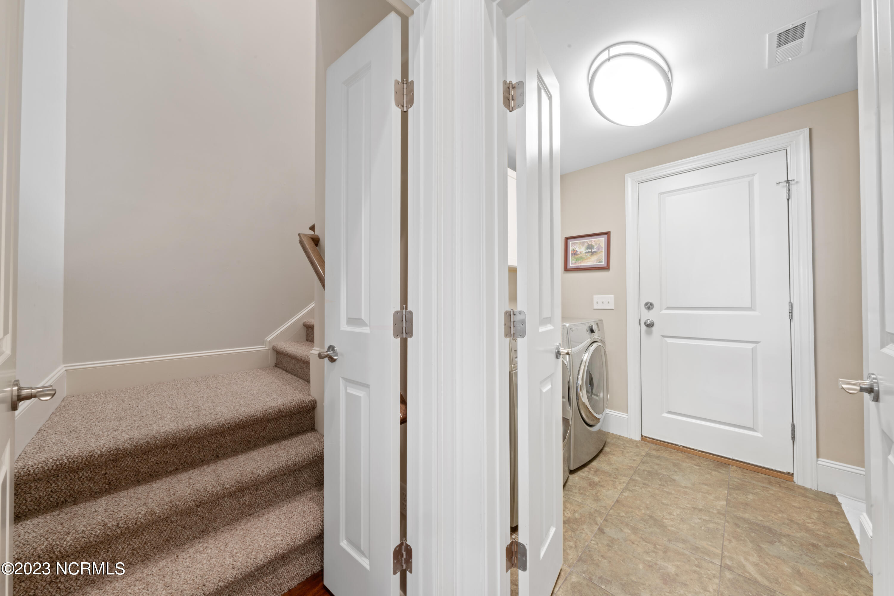 2926 Moorings Way SE