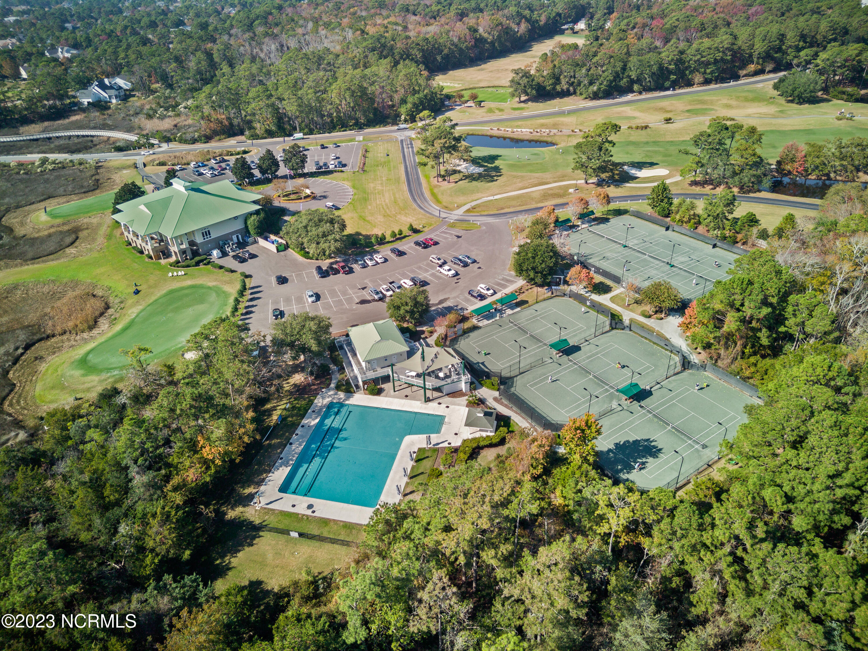 2926 Moorings Way SE