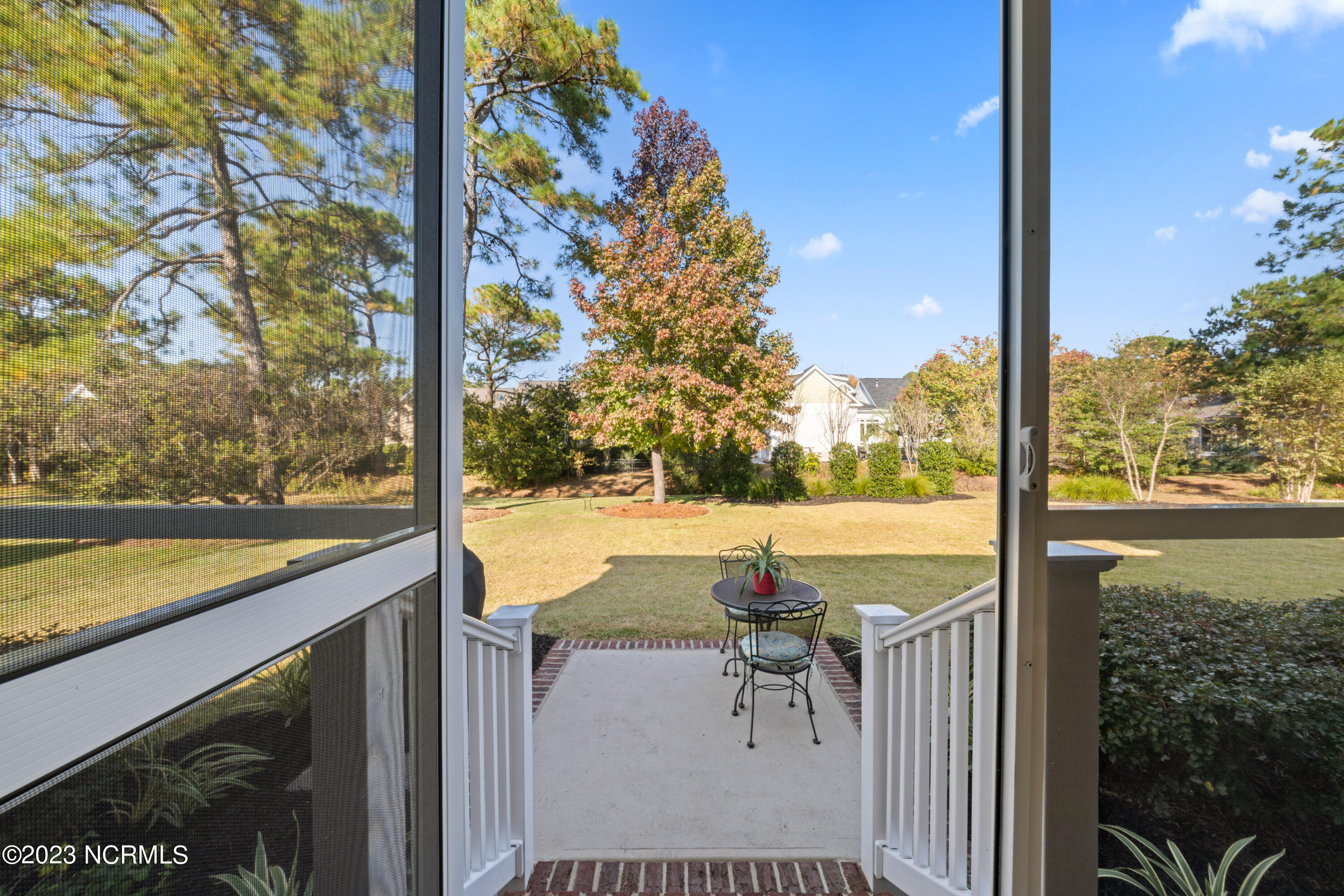 2926 Moorings Way SE