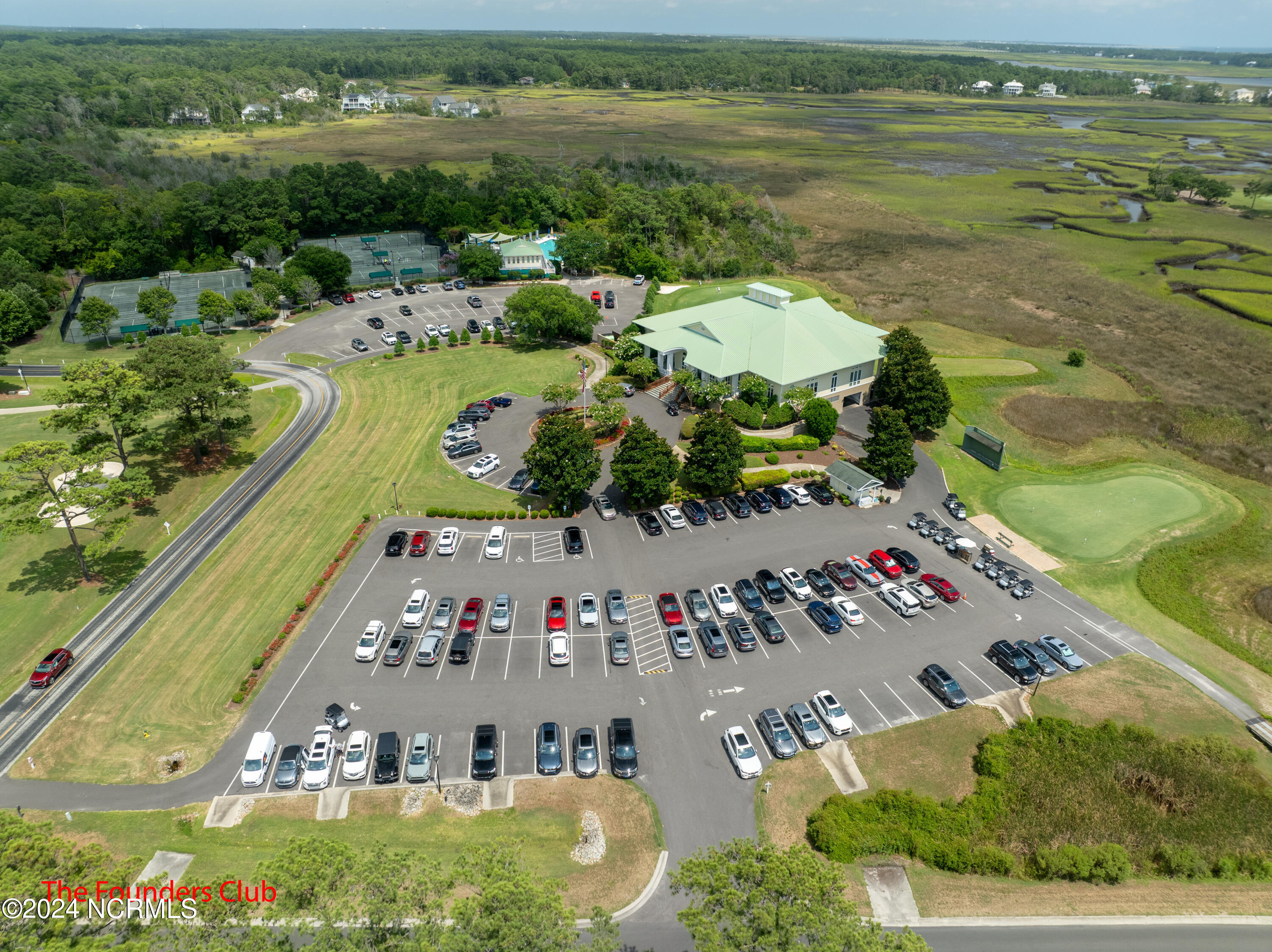 2926 Moorings Way SE