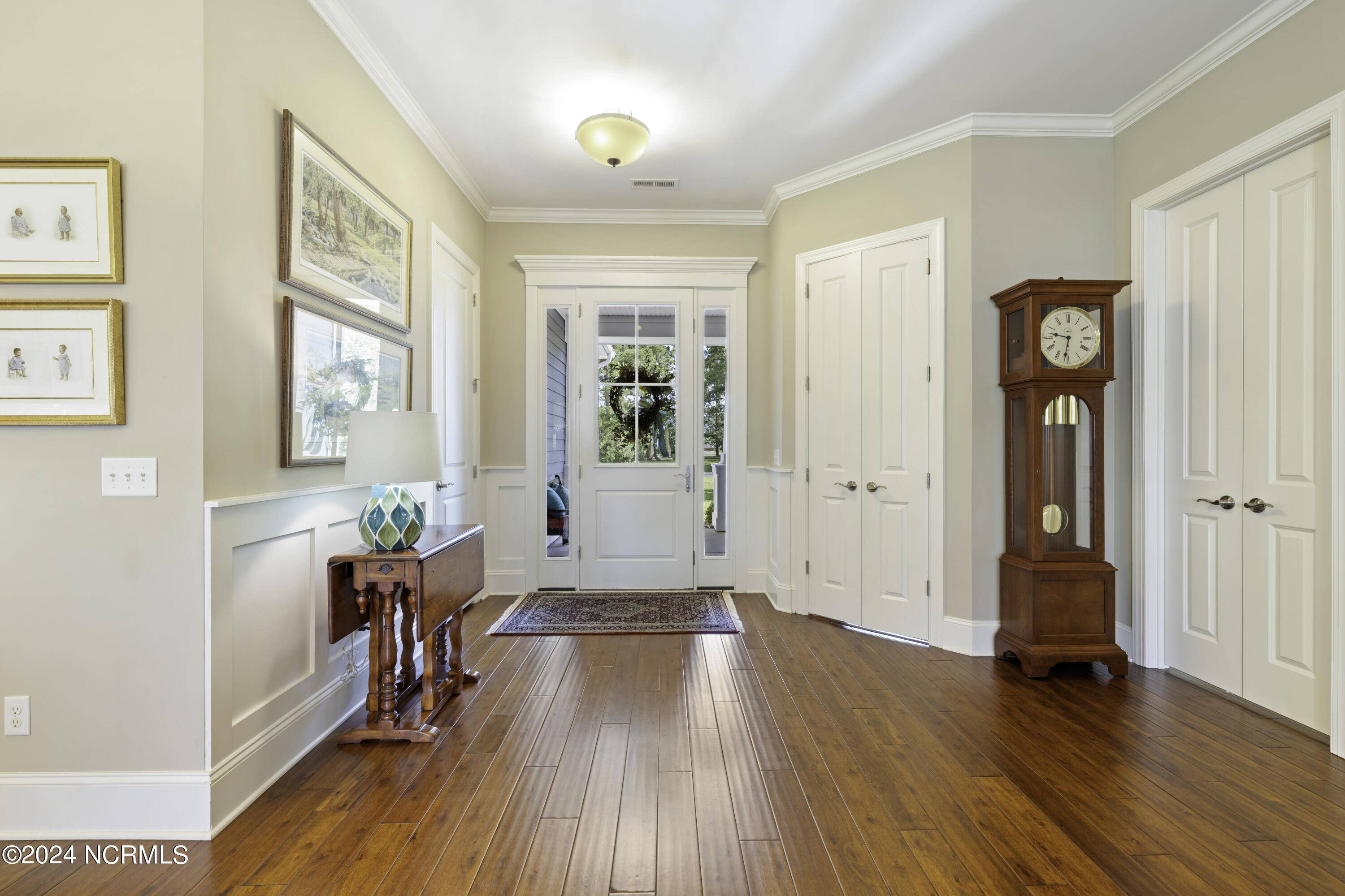 2926 Moorings Way SE