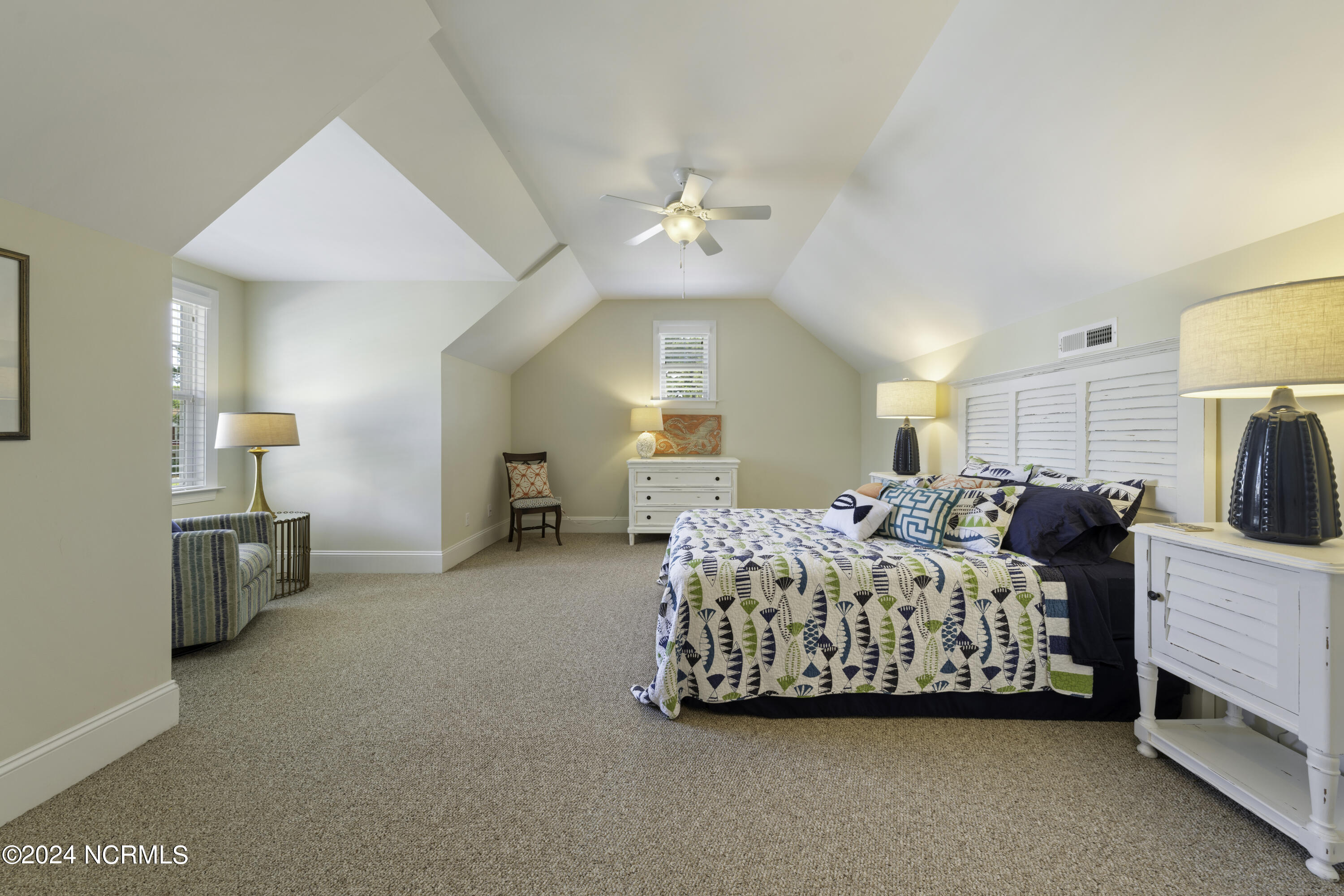 2926 Moorings Way SE