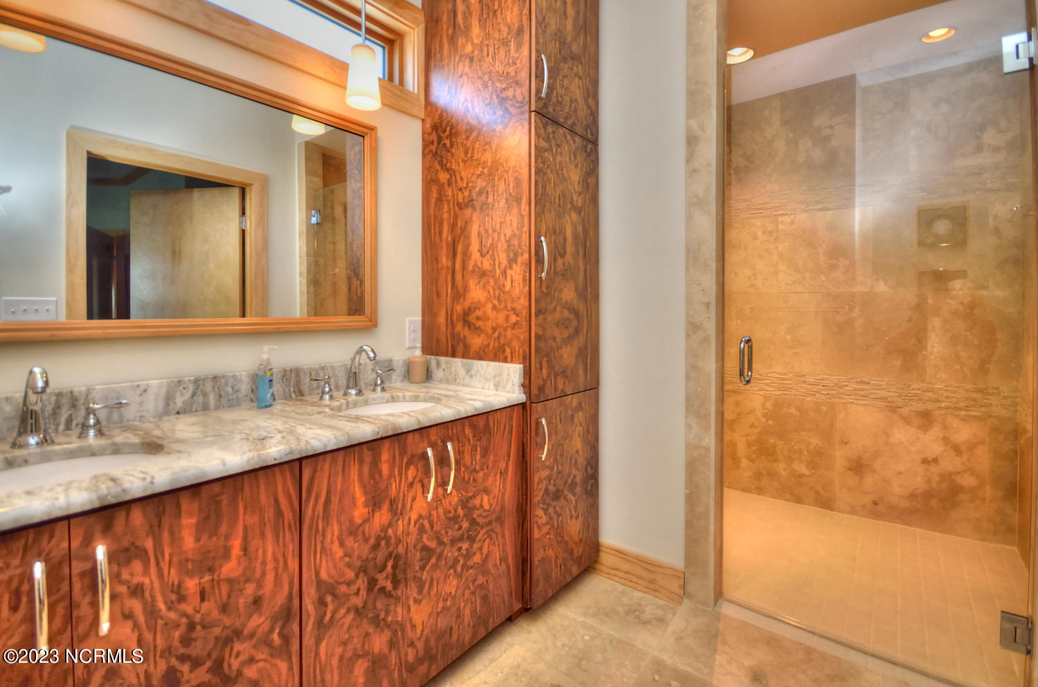 105 Caswell Beach Road