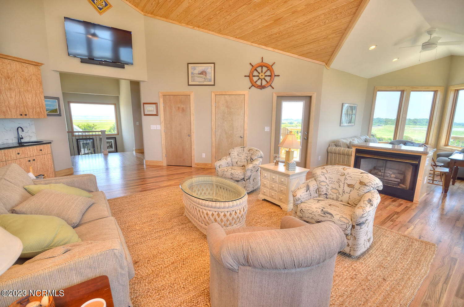 105 Caswell Beach Road