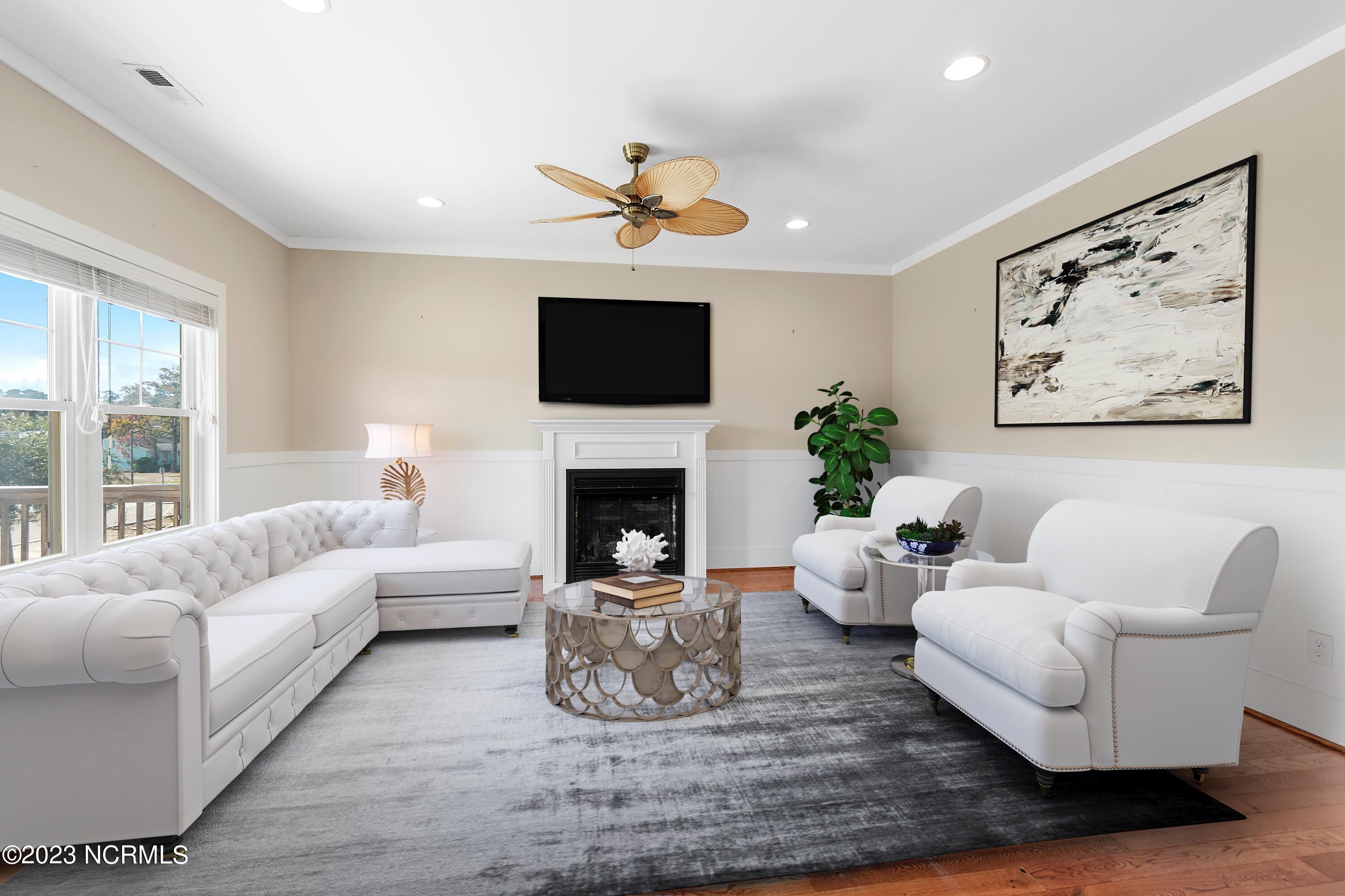 1202 W Oak Island Drive