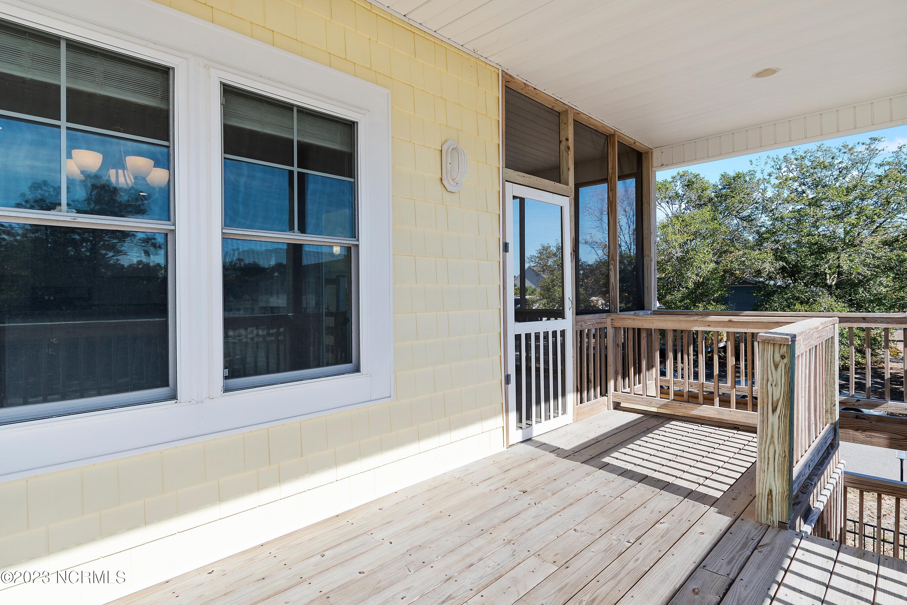 1202 W Oak Island Drive