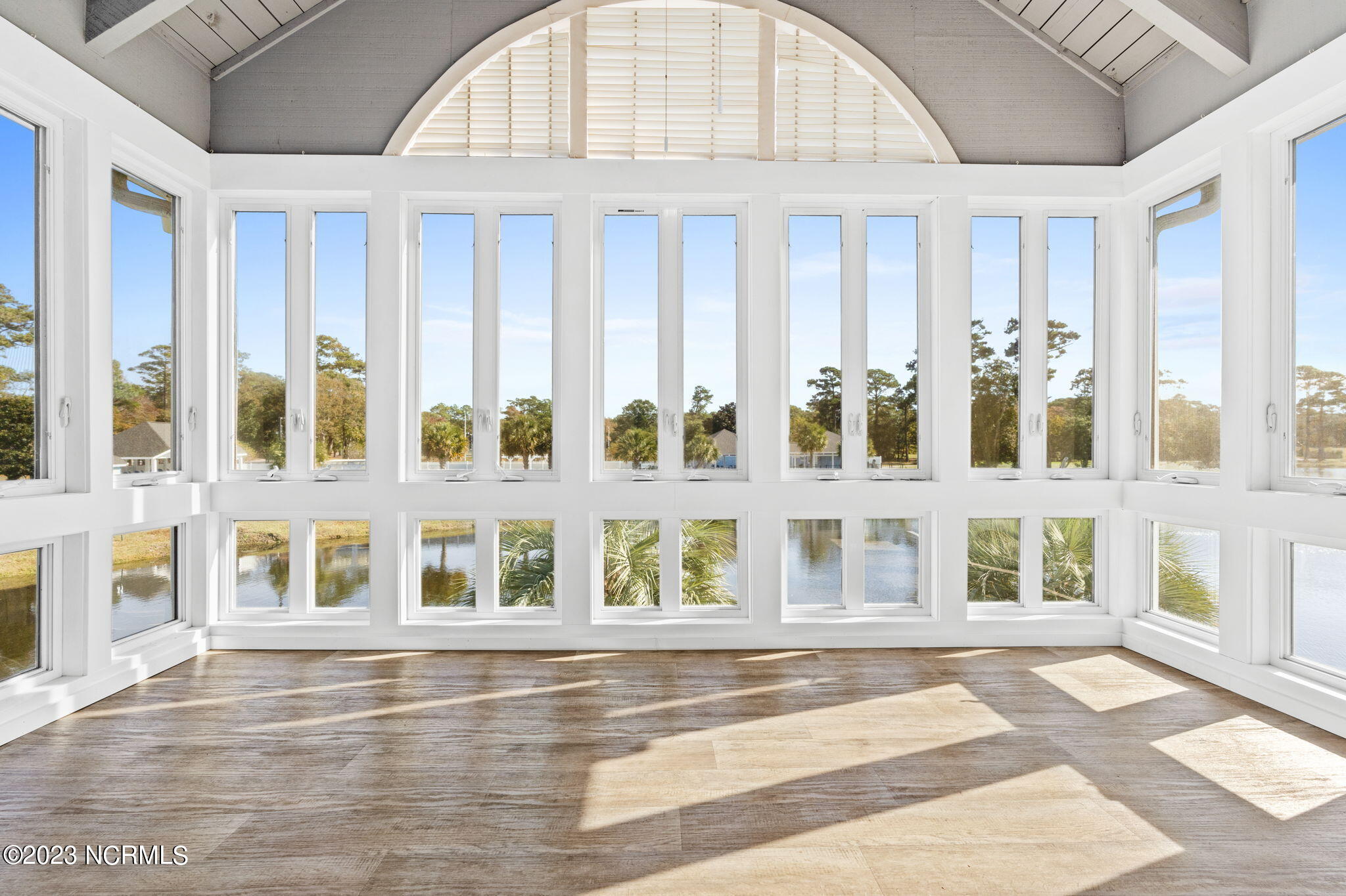 1710 Deerfield Drive SW, 4