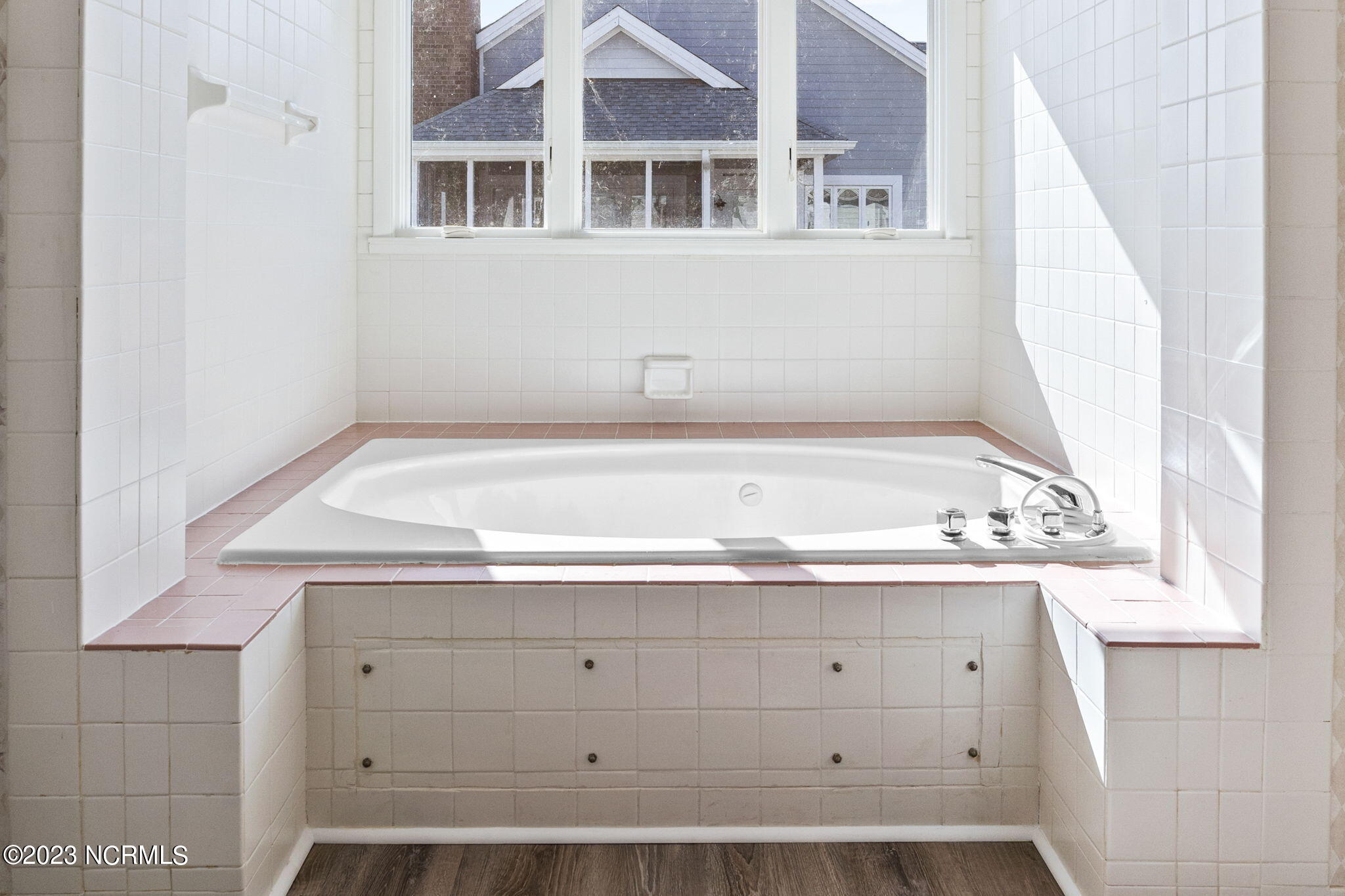 1710 Deerfield Drive SW, 4