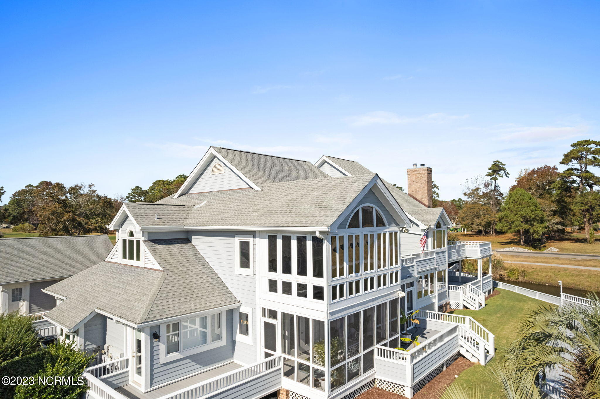 1710 Deerfield Drive SW, 4