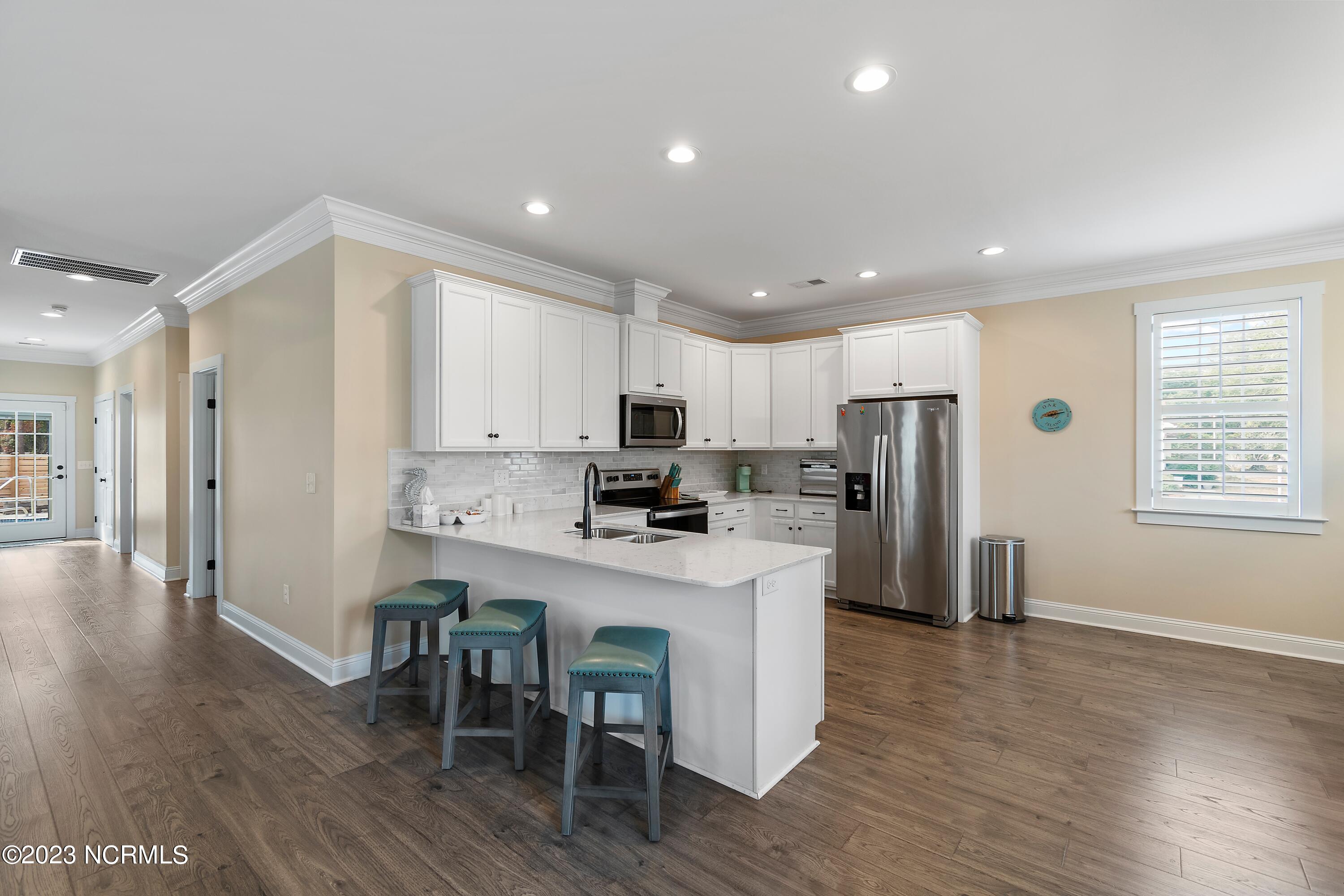 707 W Oak Island Drive