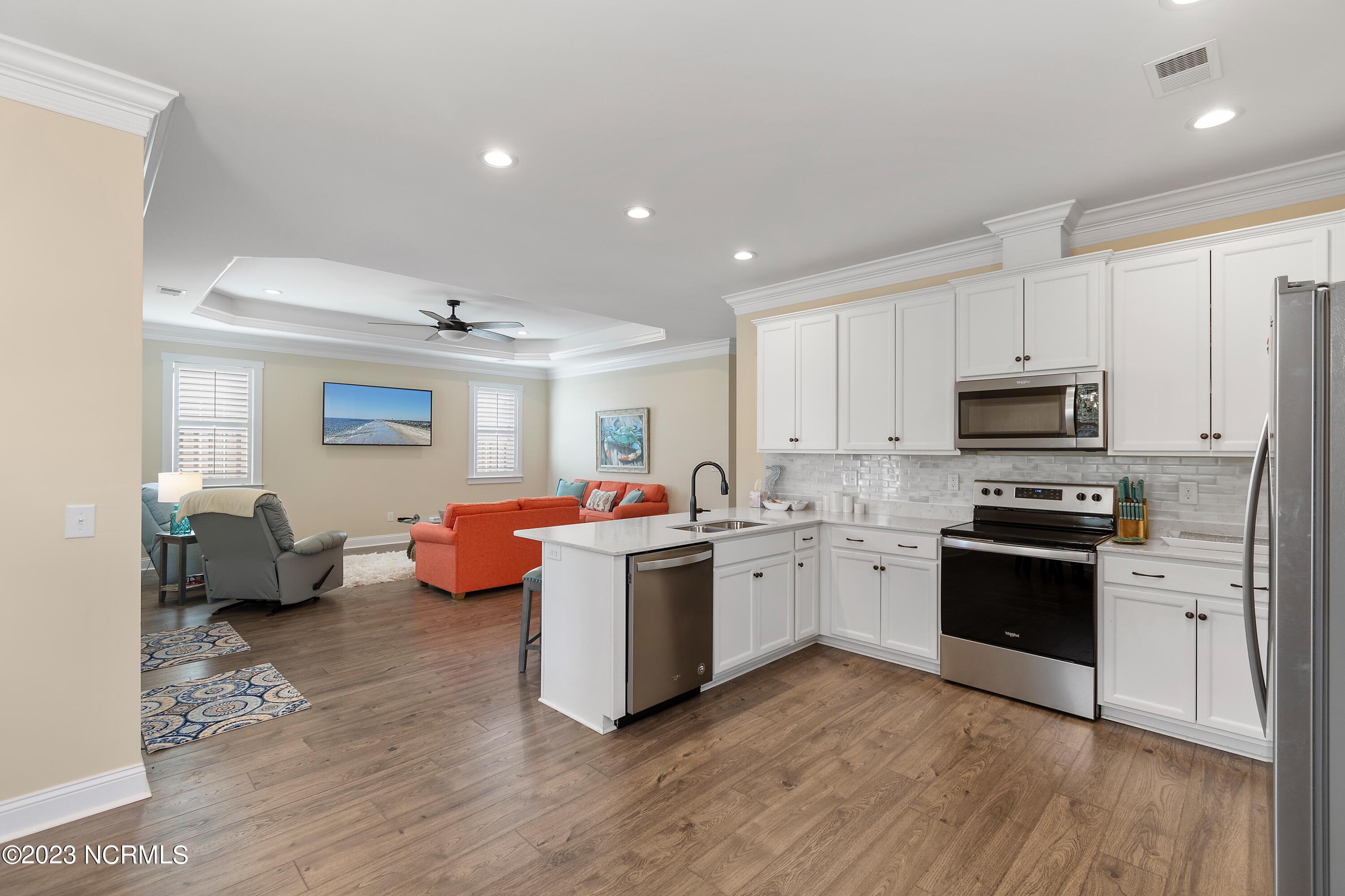 707 W Oak Island Drive