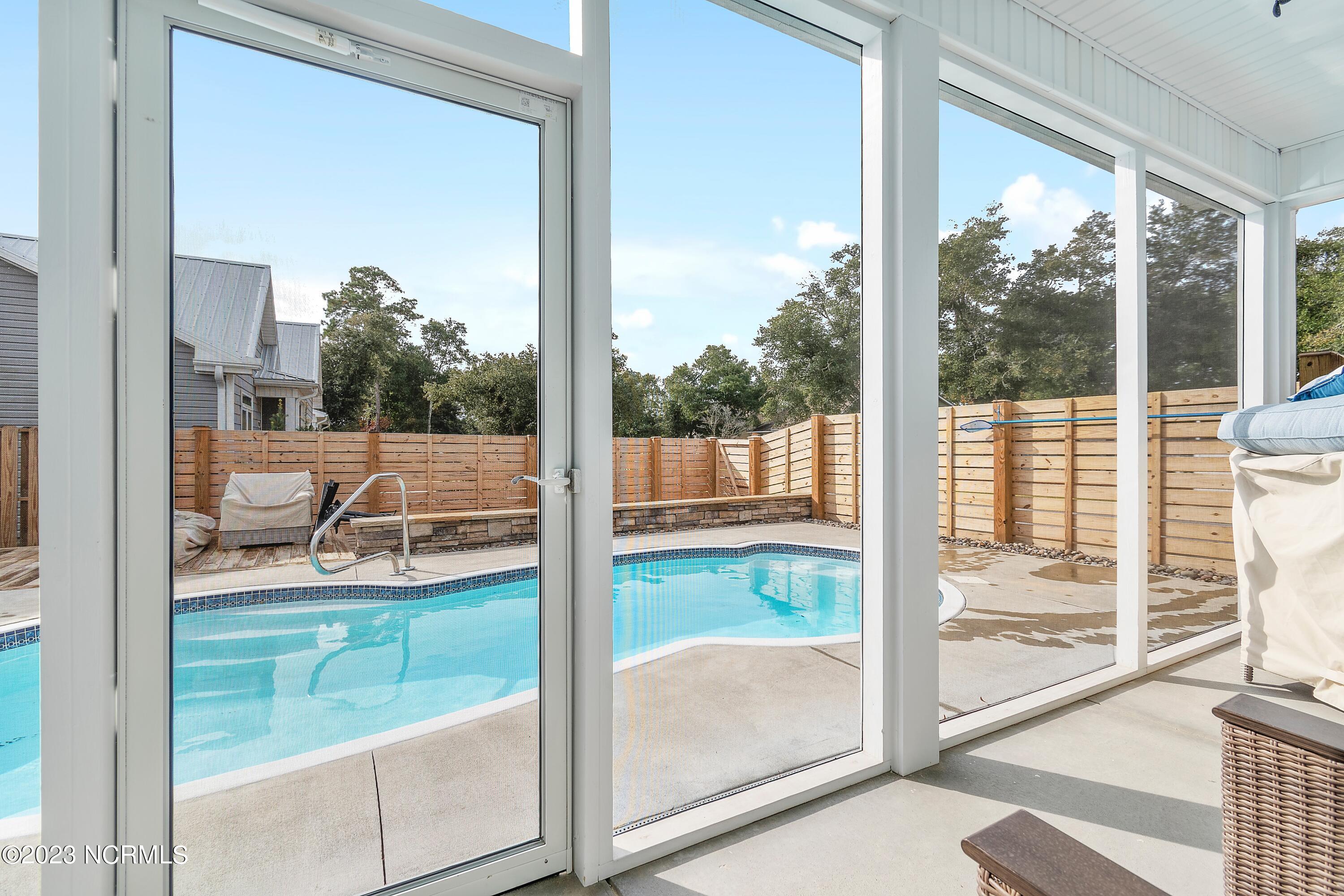 707 W Oak Island Drive