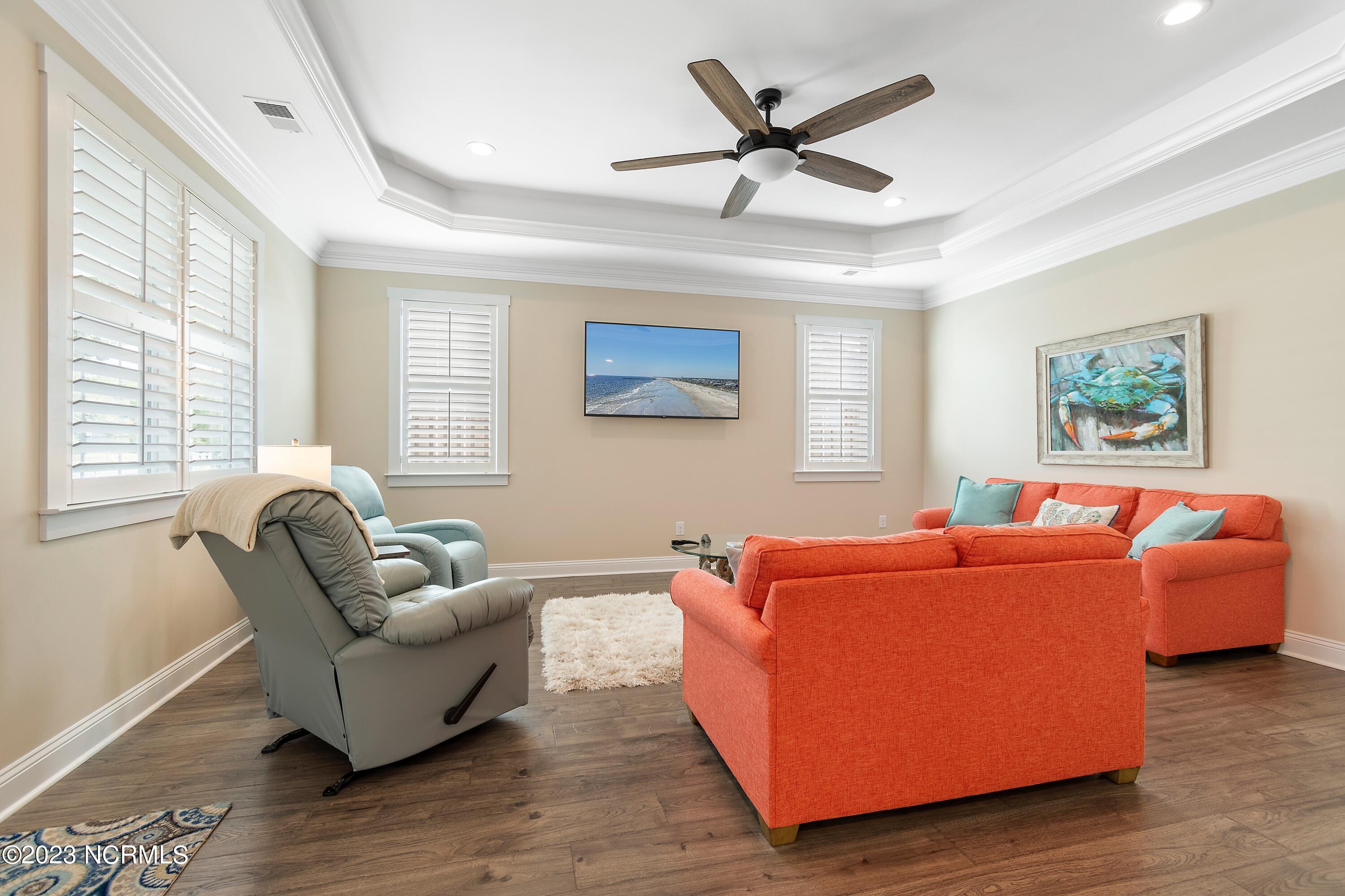 707 W Oak Island Drive