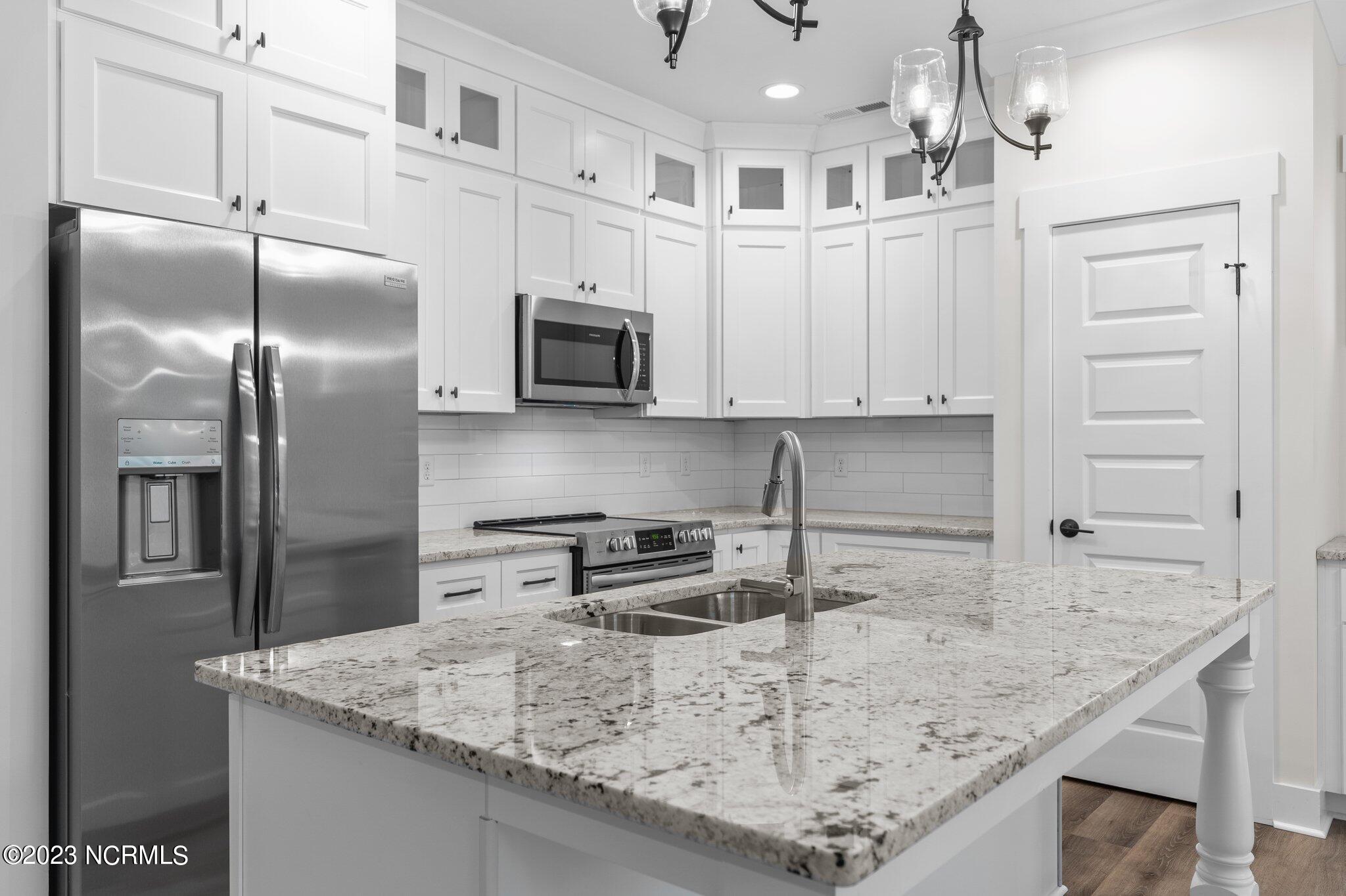 3012 River Hills Drive SW