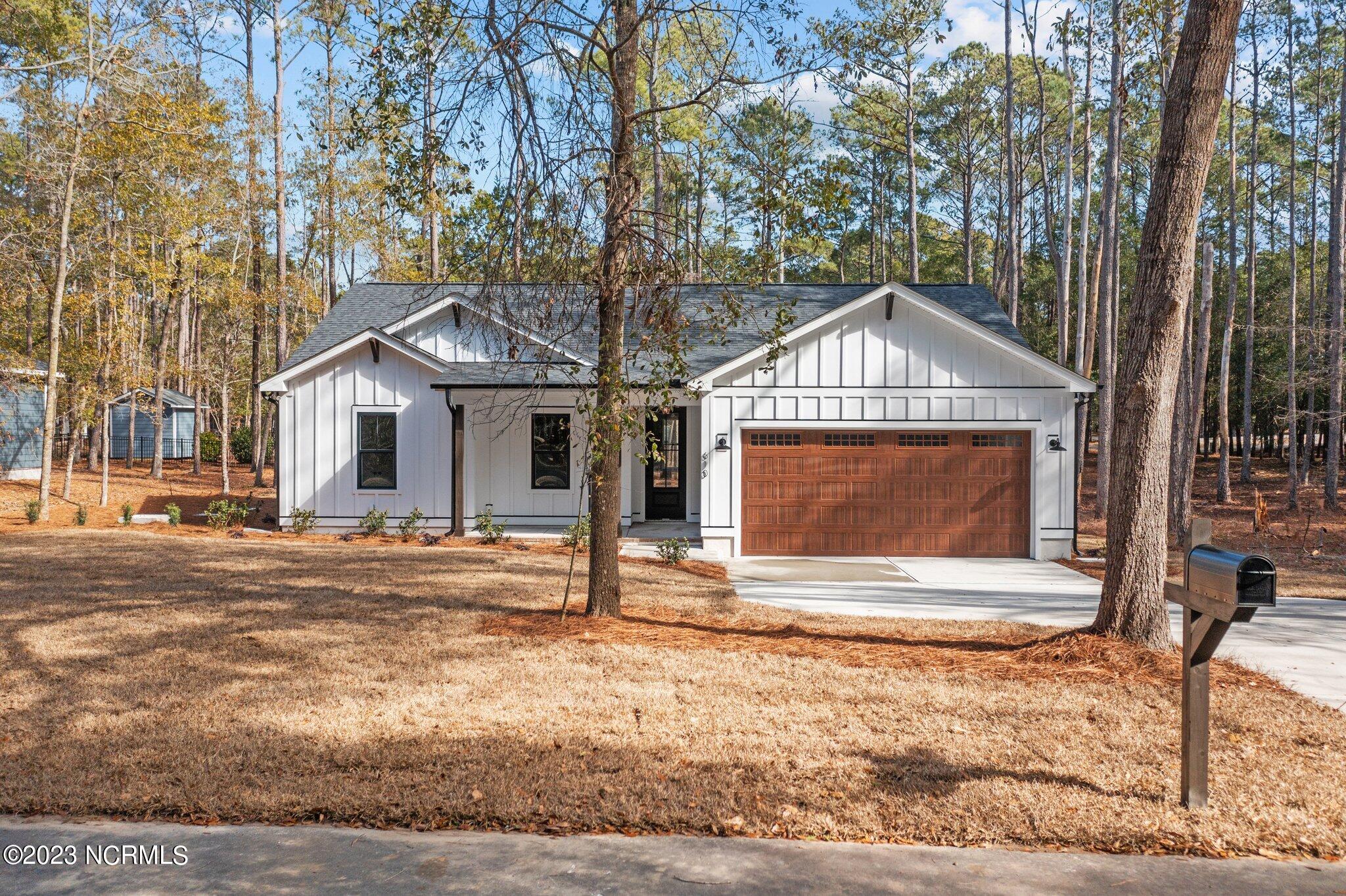 3012 River Hills Drive SW