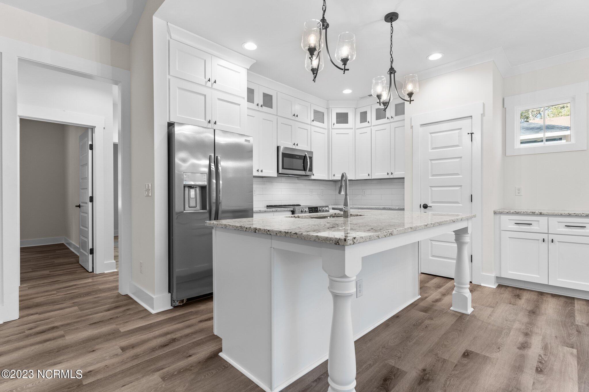 3012 River Hills Drive SW