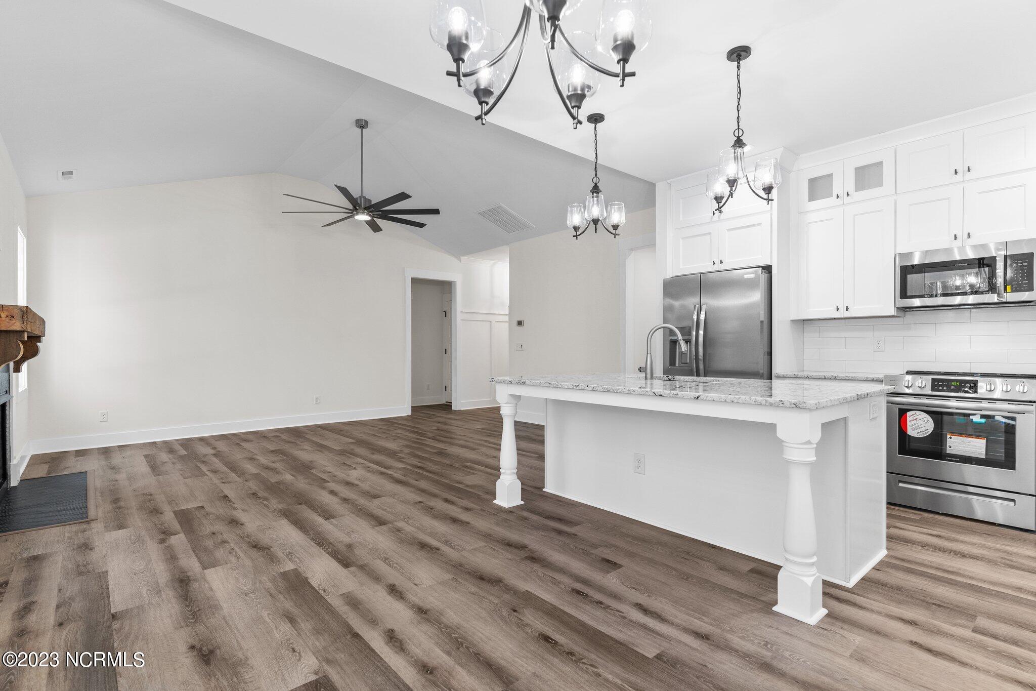 3012 River Hills Drive SW