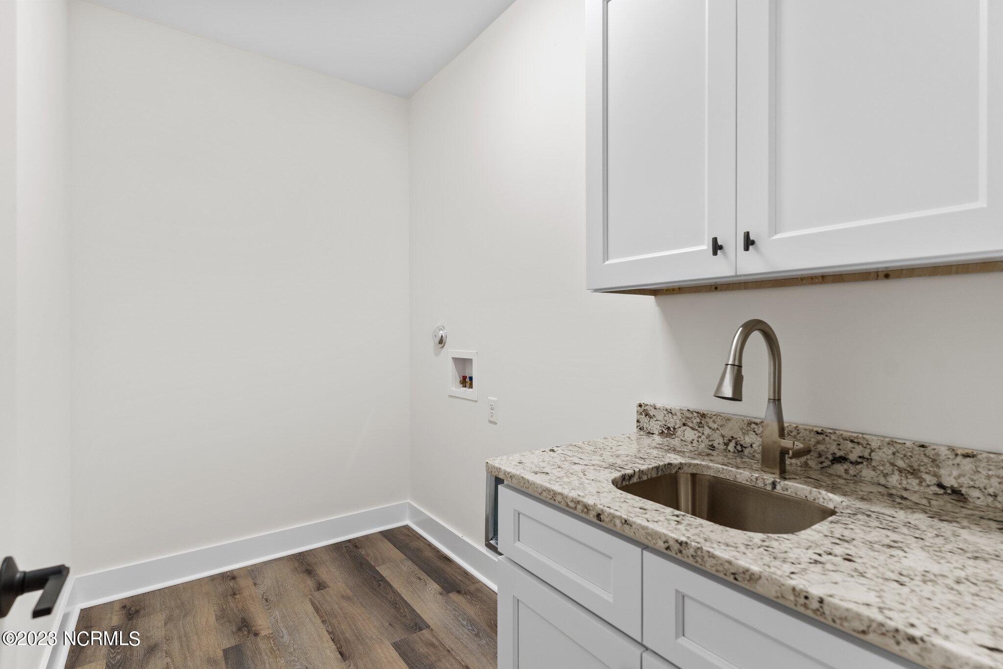 3012 River Hills Drive SW