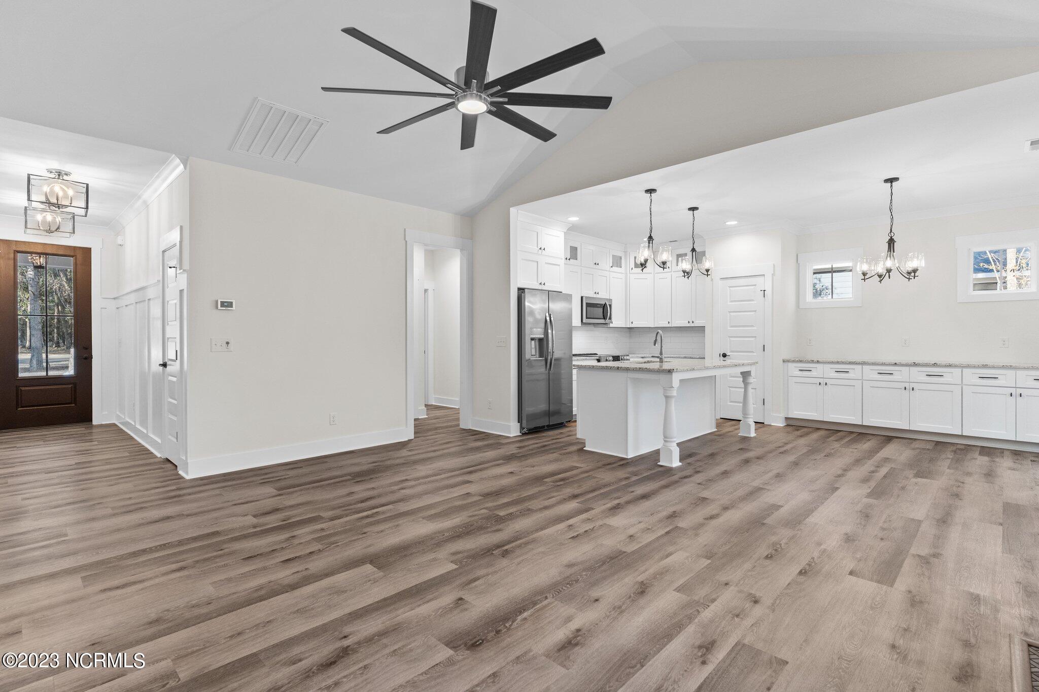 3012 River Hills Drive SW