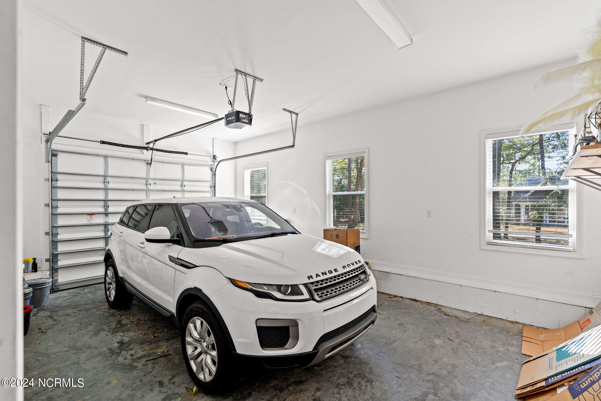 2988 Island Drive SE