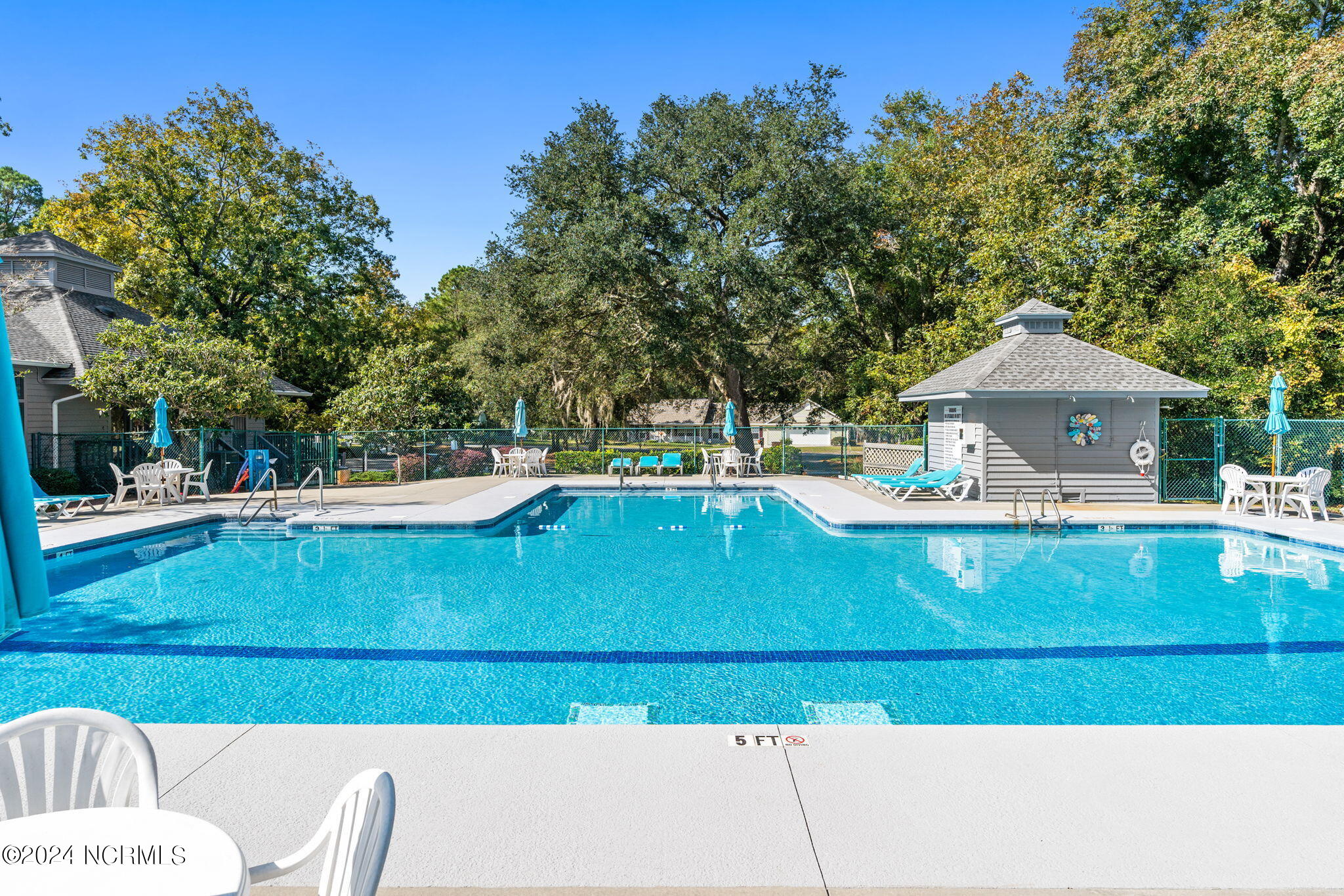 2988 Island Drive SE