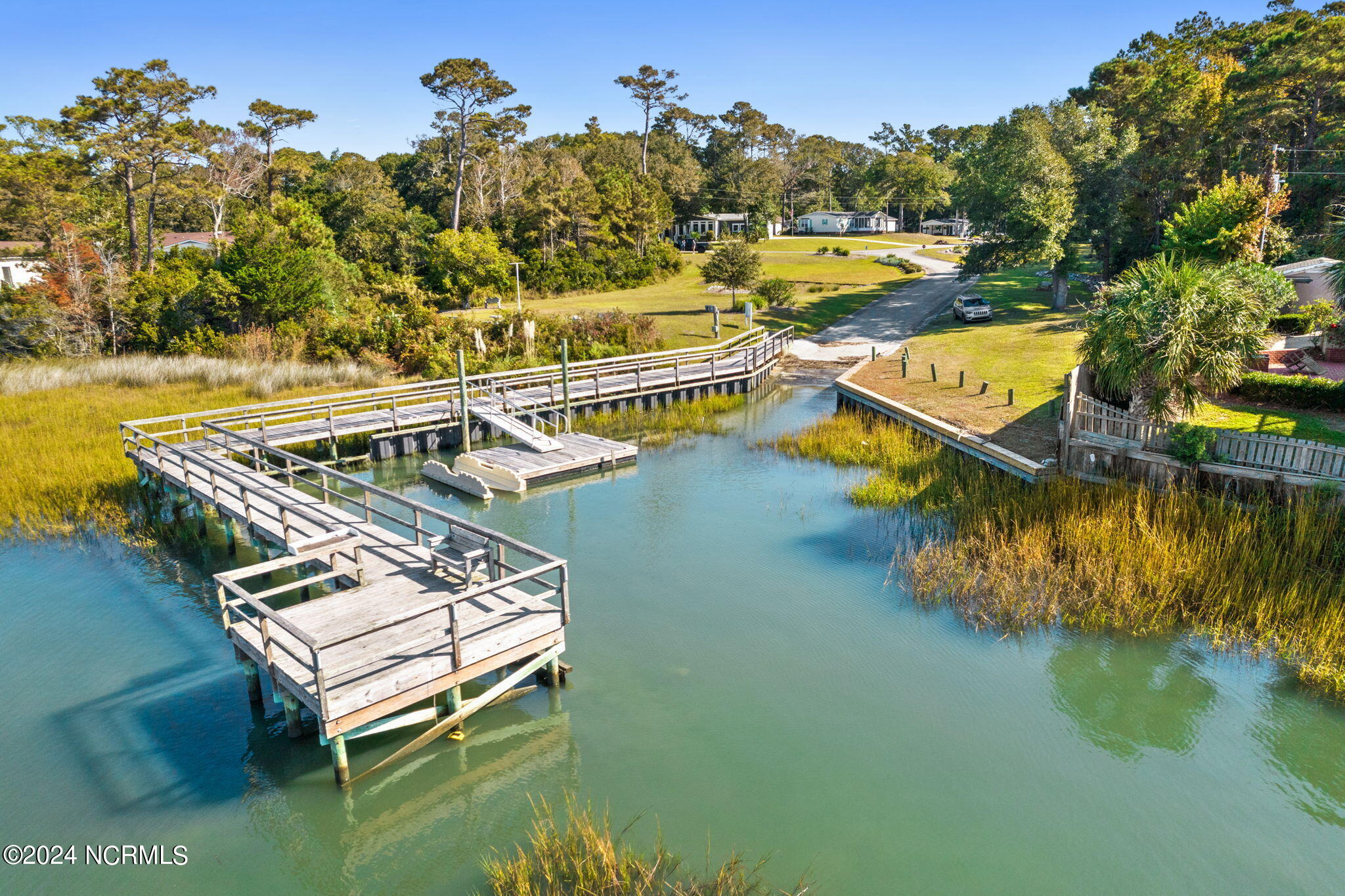 2988 Island Drive SE