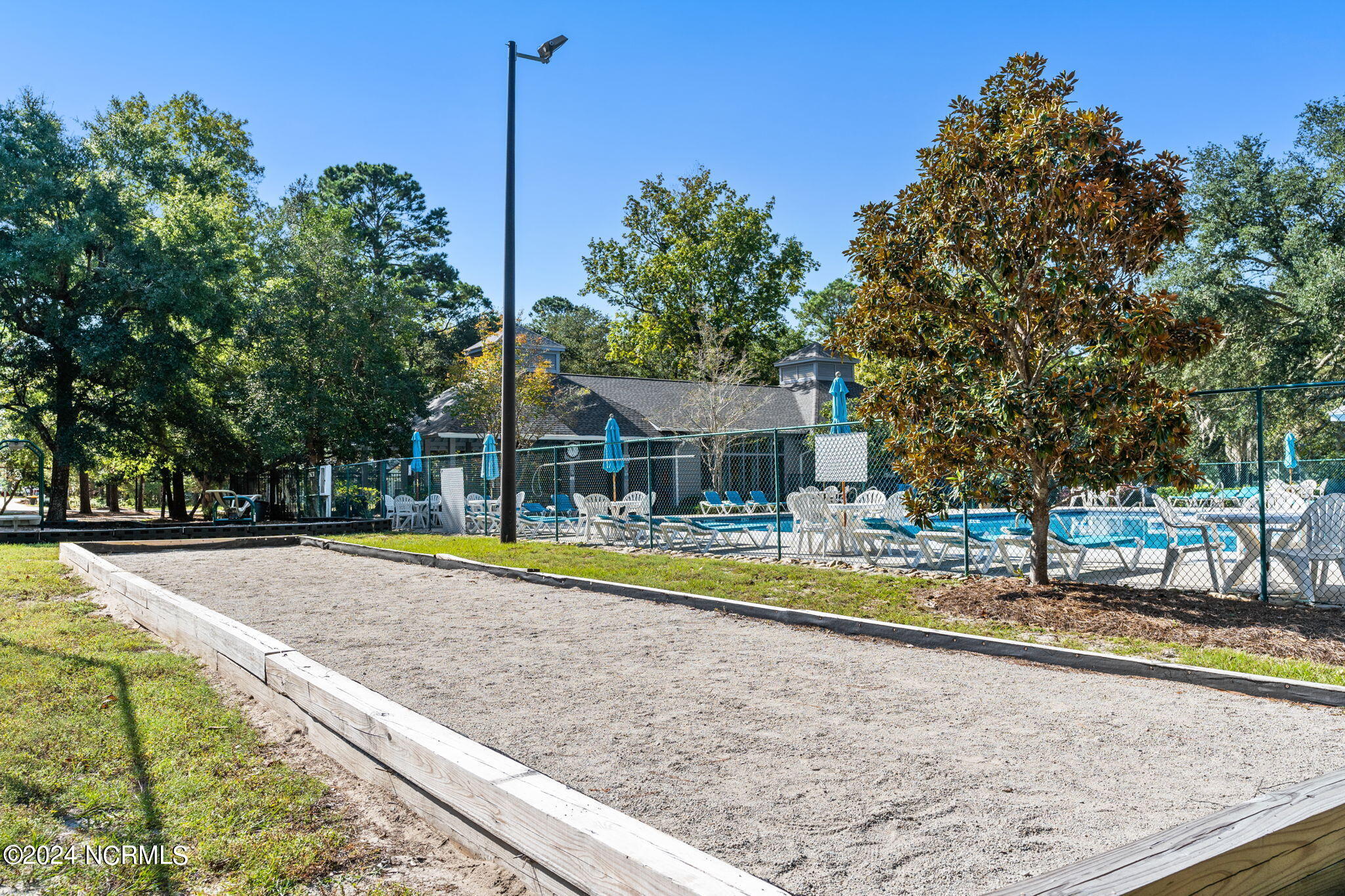 2988 Island Drive SE