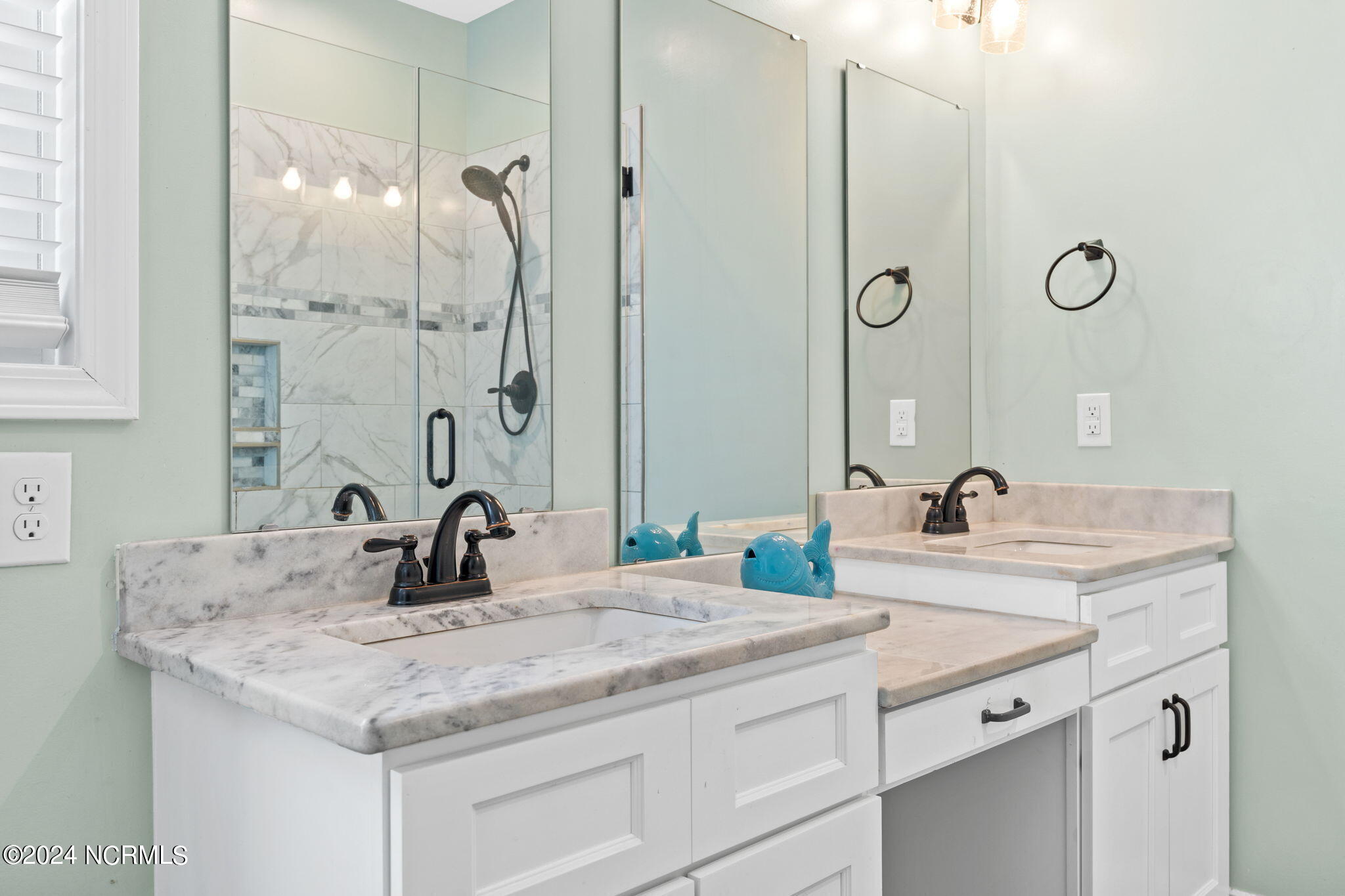 2988 Island Drive SE