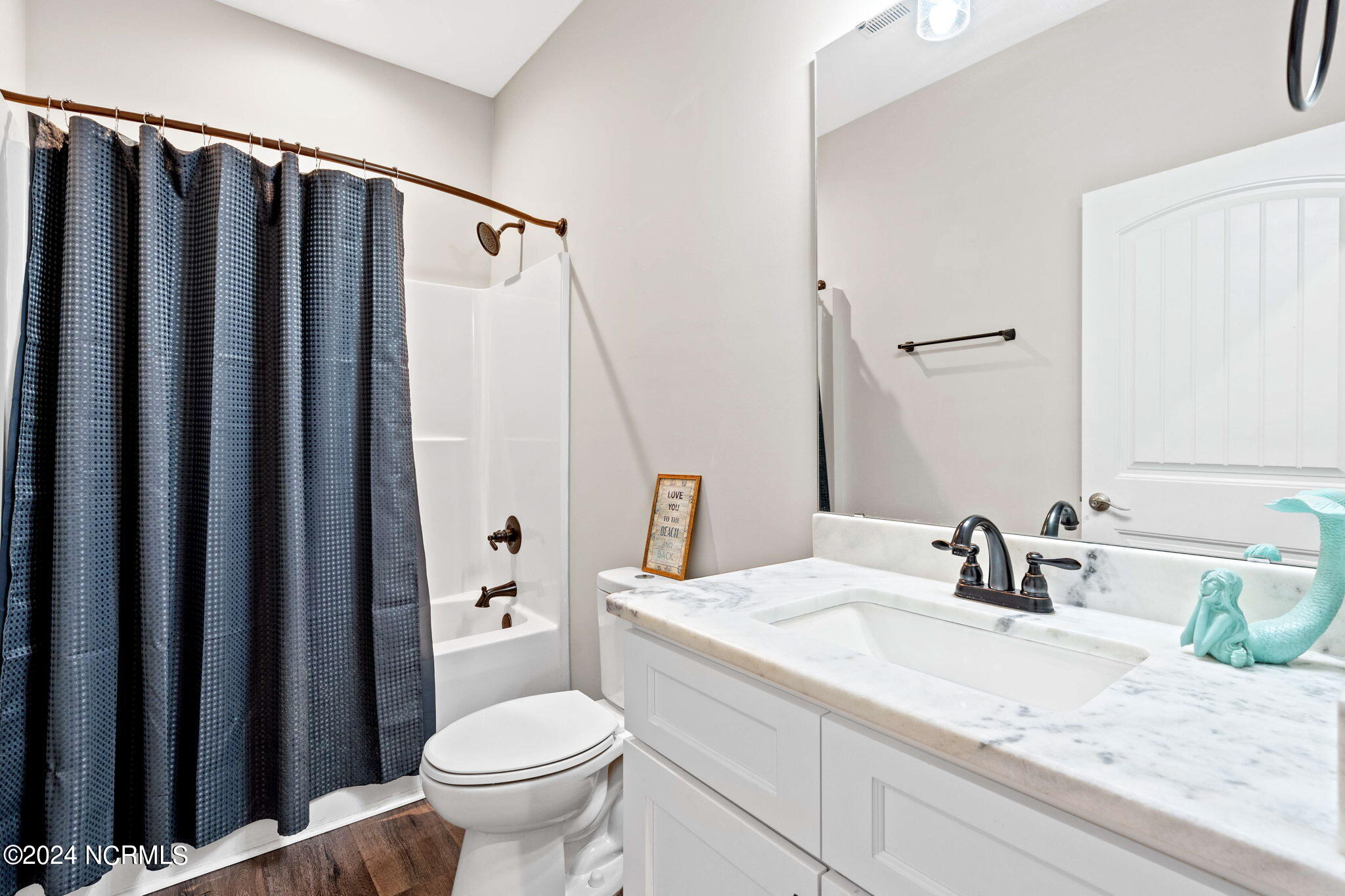 2988 Island Drive SE