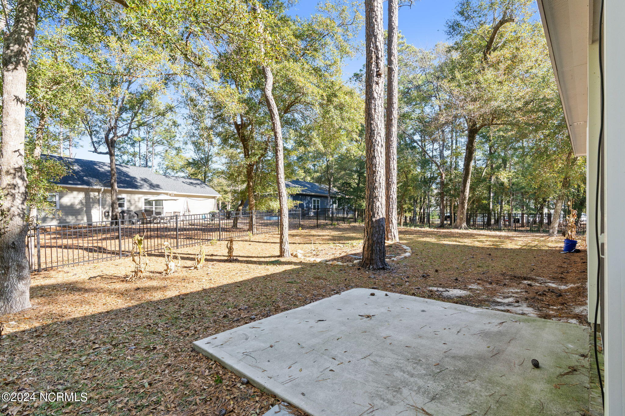 2988 Island Drive SE