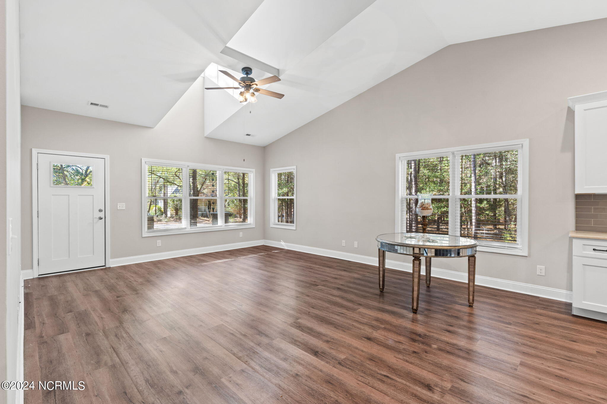 2988 Island Drive SE