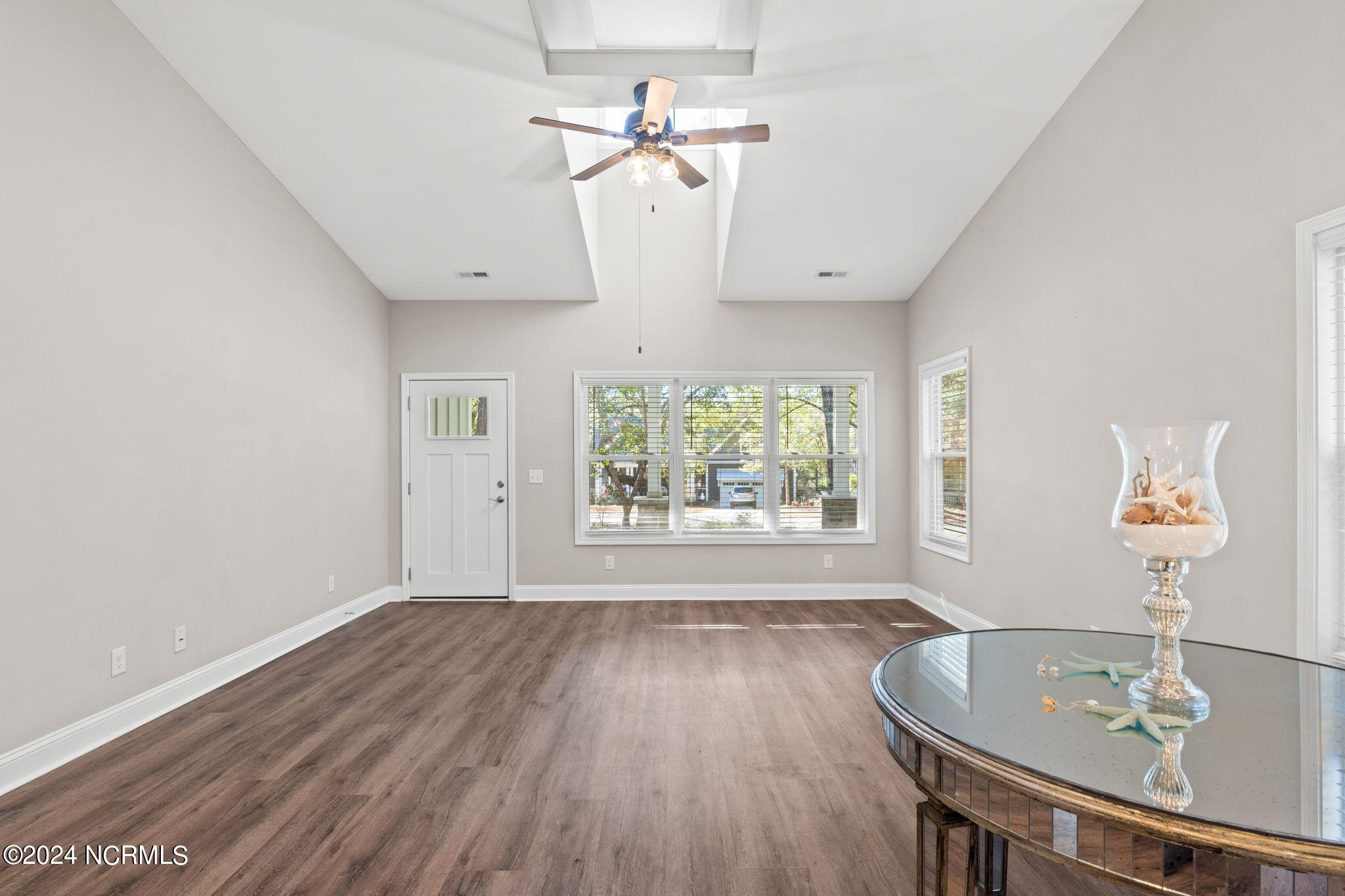 2988 Island Drive SE