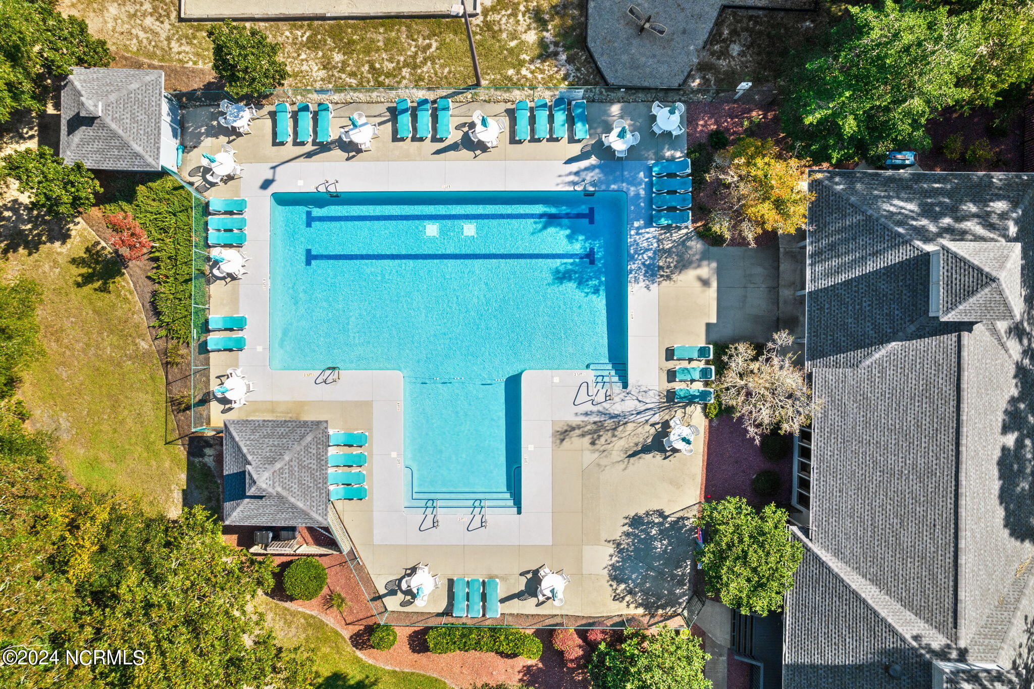 2988 Island Drive SE