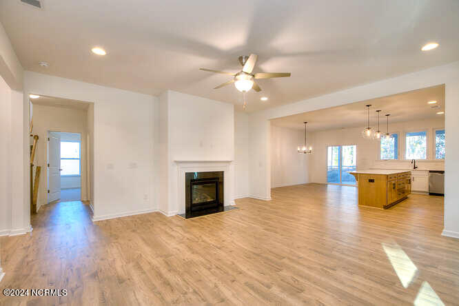 2504 Kenton Court SE, 38