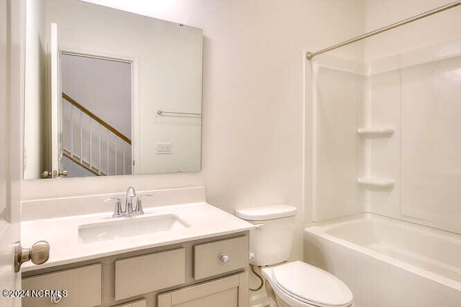 2504 Kenton Court SE, 38