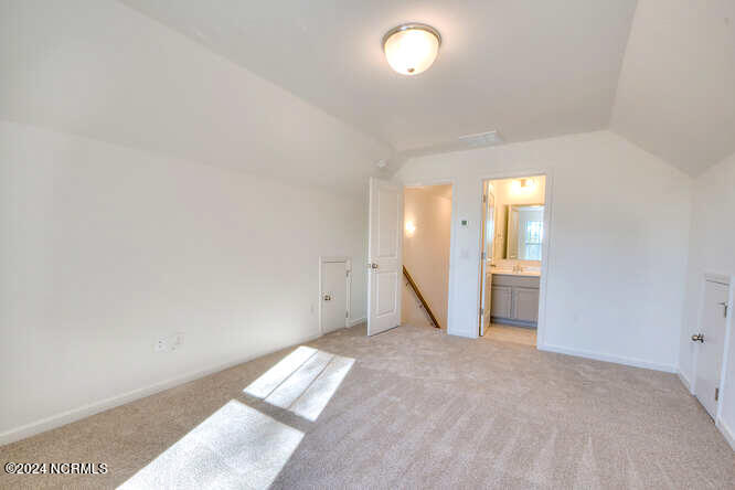 2504 Kenton Court SE, 38