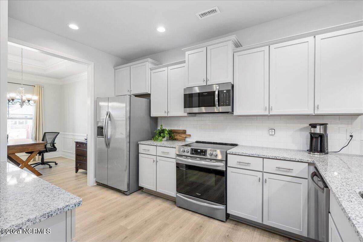 1202 Isu Court SE