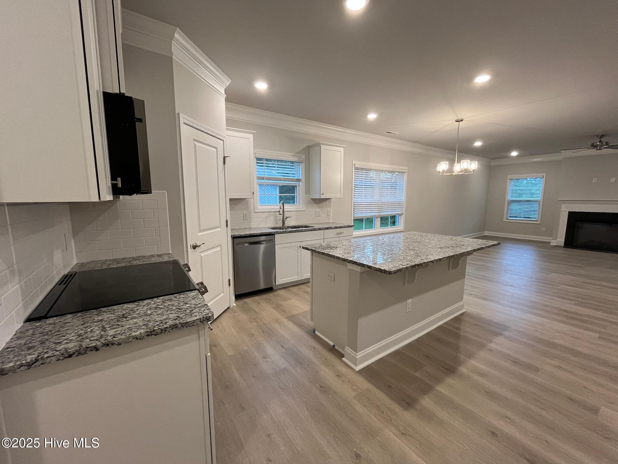 1224 Mandevilla Drive SE