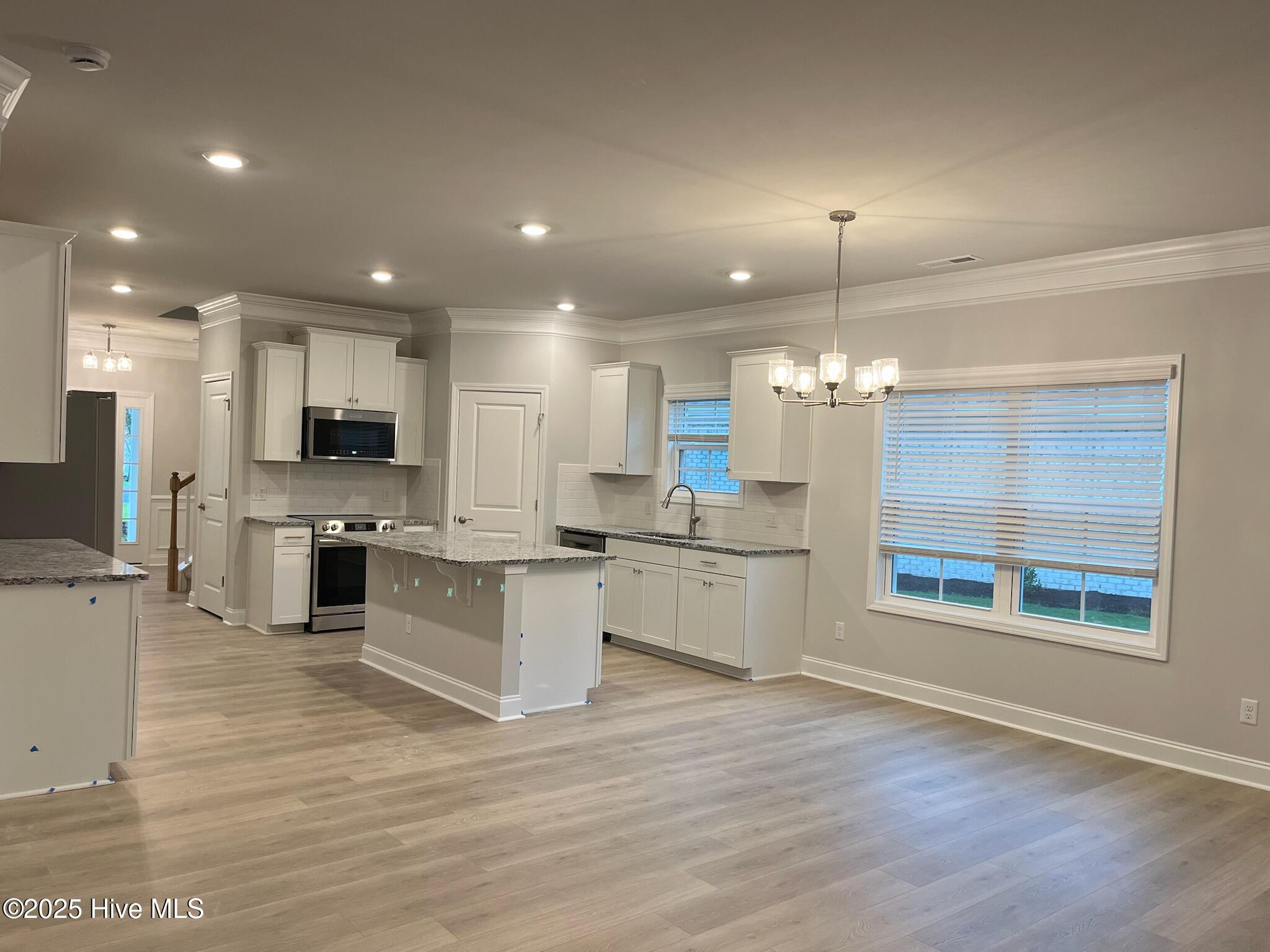 1224 Mandevilla Drive SE