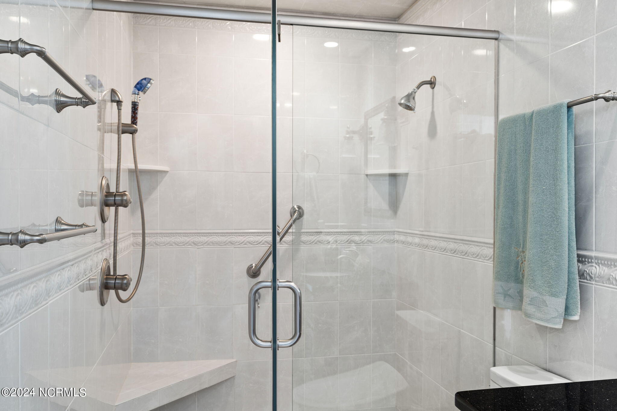 3906 W Dolphin Drive