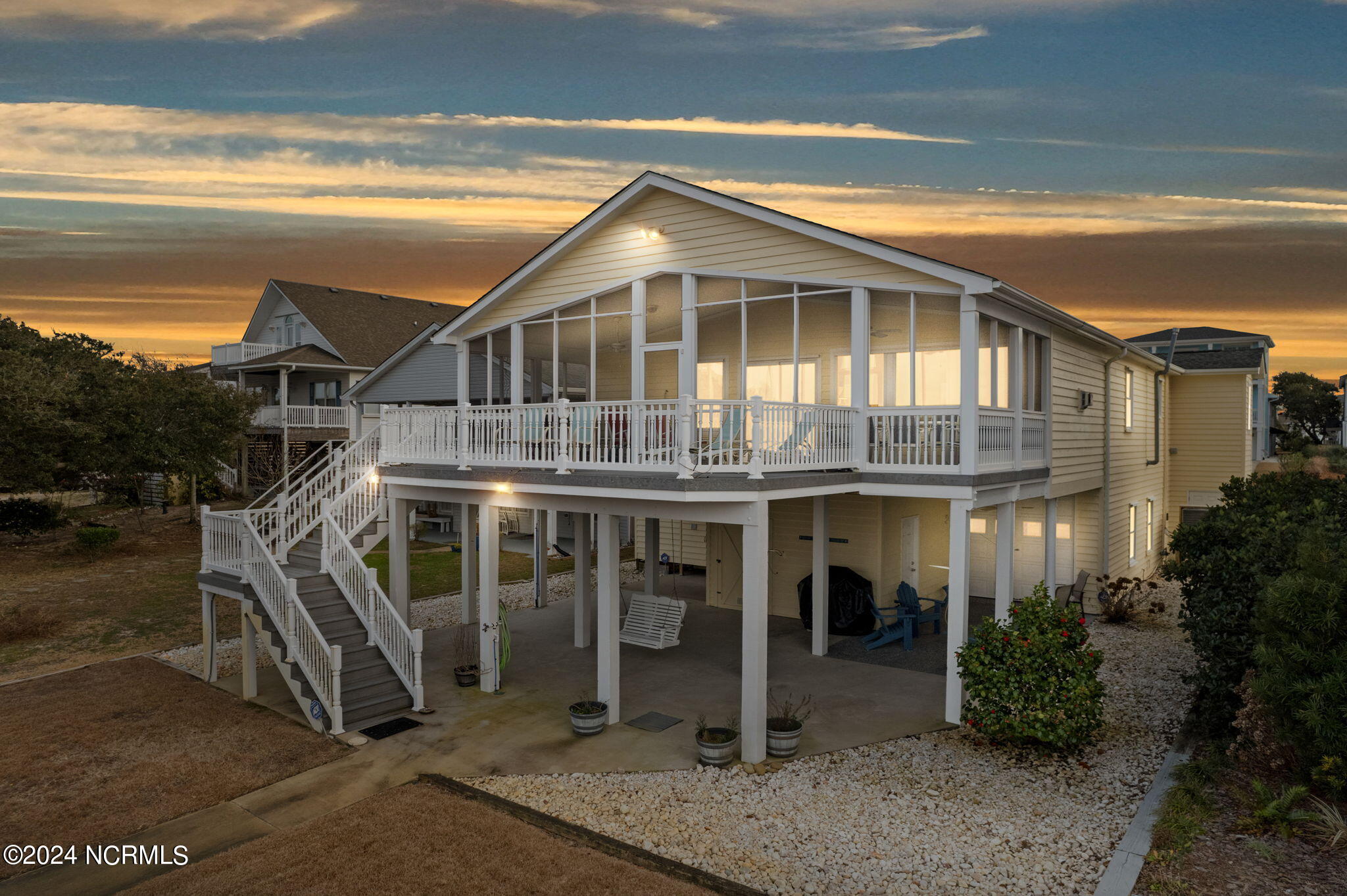 3906 W Dolphin Drive