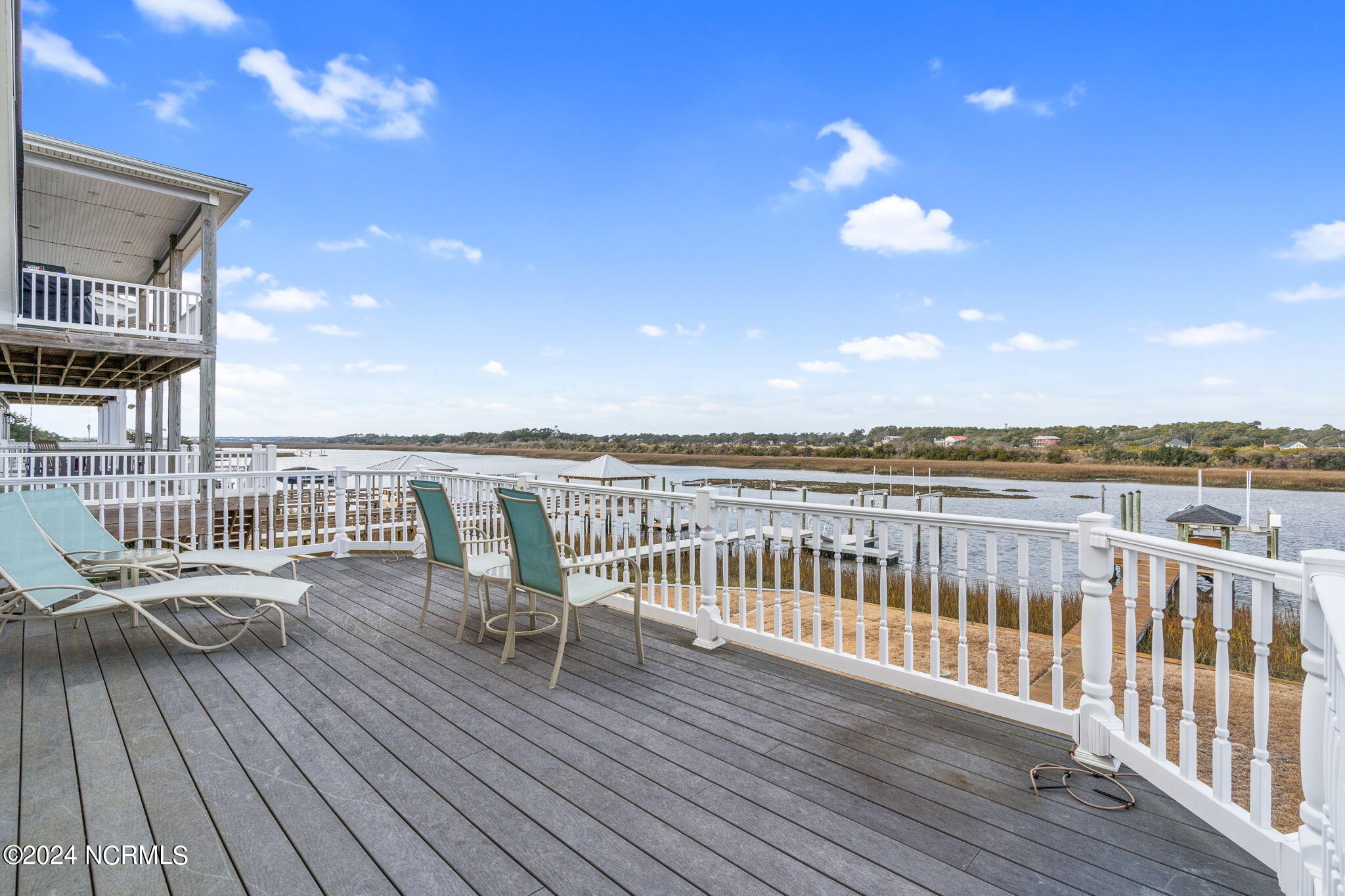 3906 W Dolphin Drive