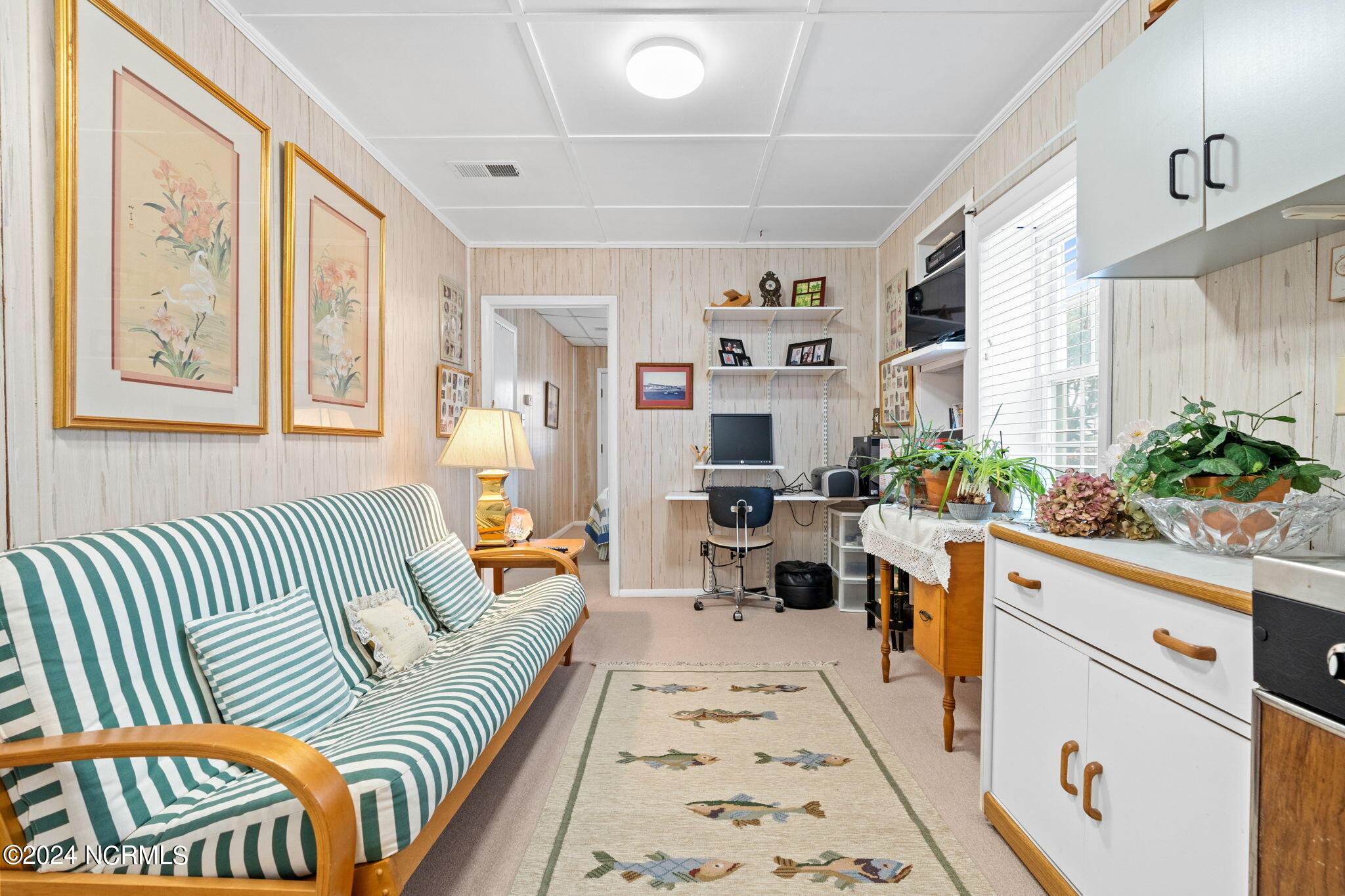 3906 W Dolphin Drive