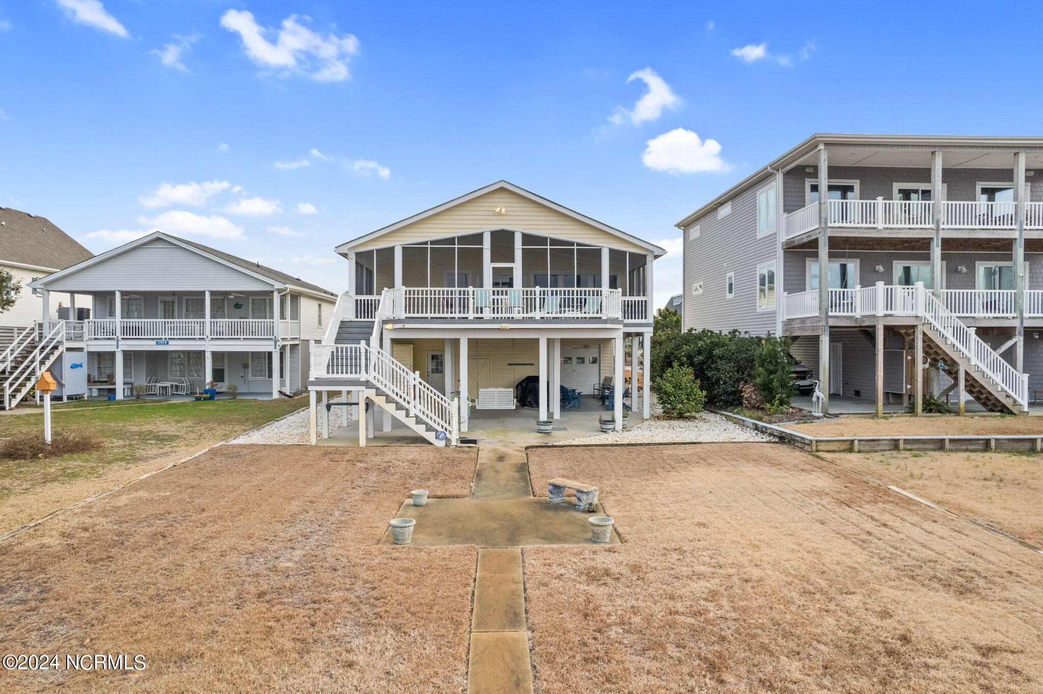 3906 W Dolphin Drive