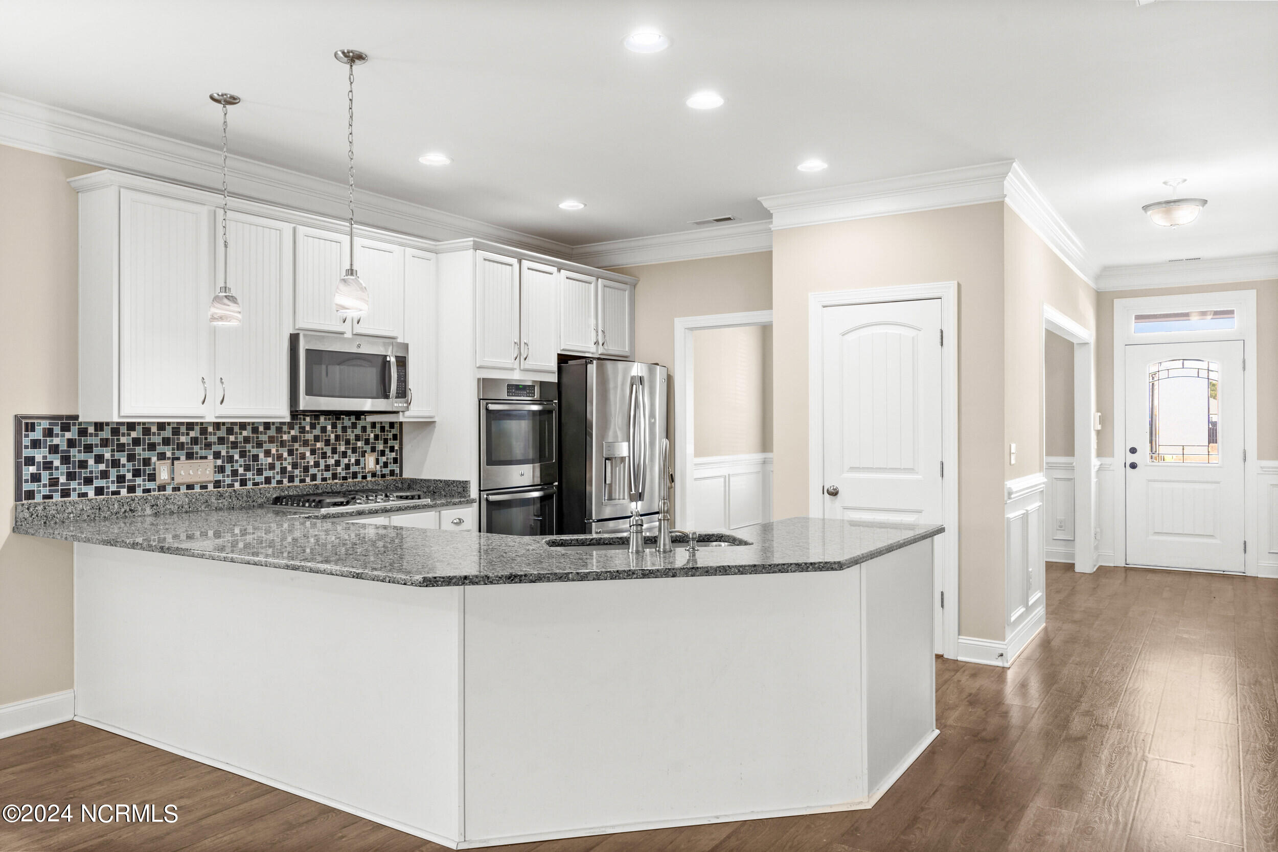 9052 Gardens Grove Road