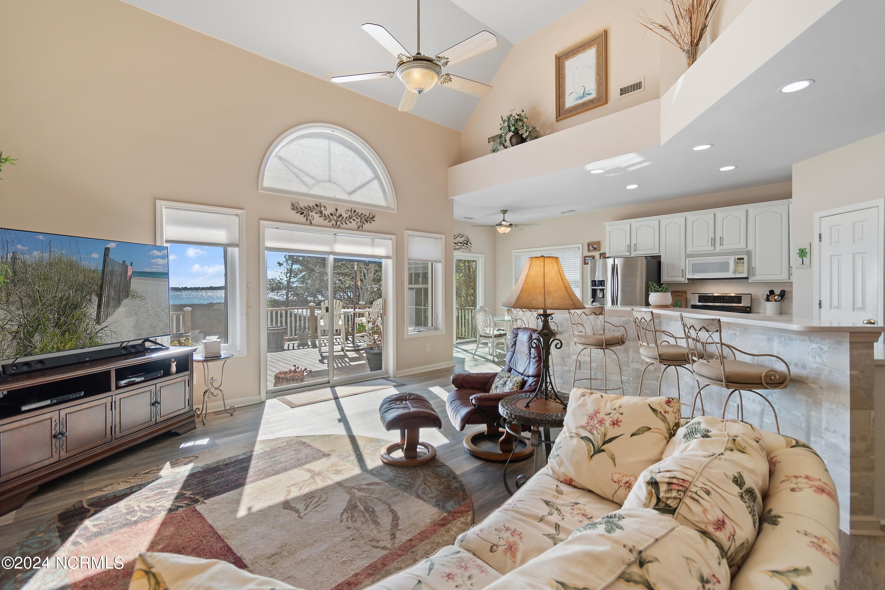 559 Lockwood Court SE