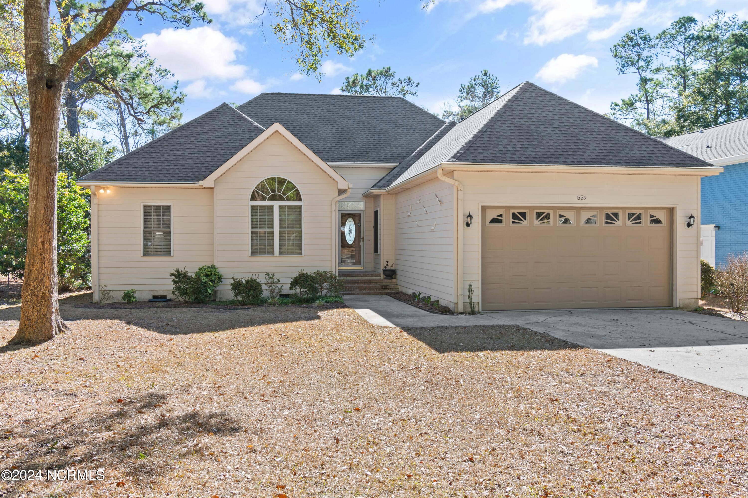 559 Lockwood Court SE