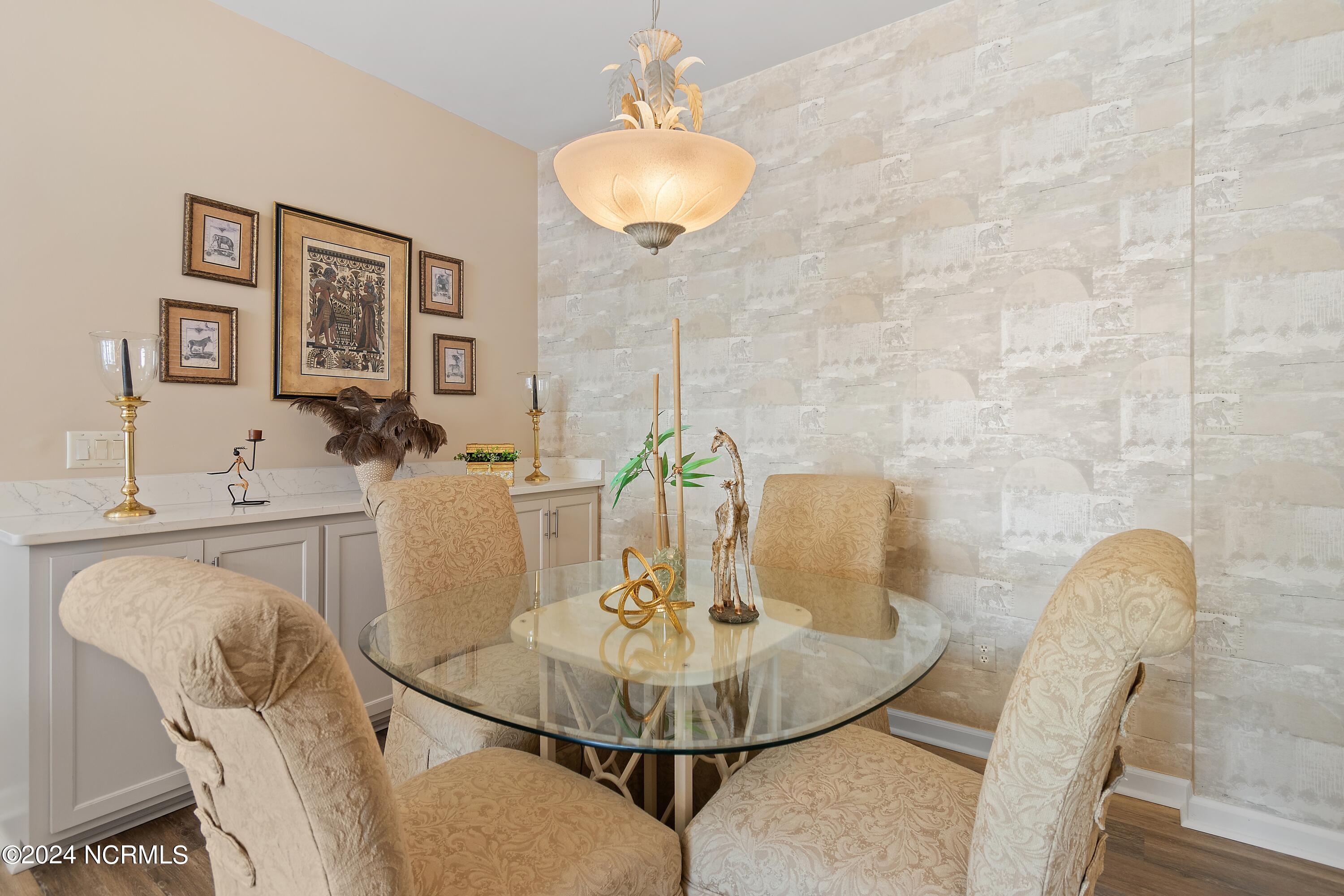 559 Lockwood Court SE